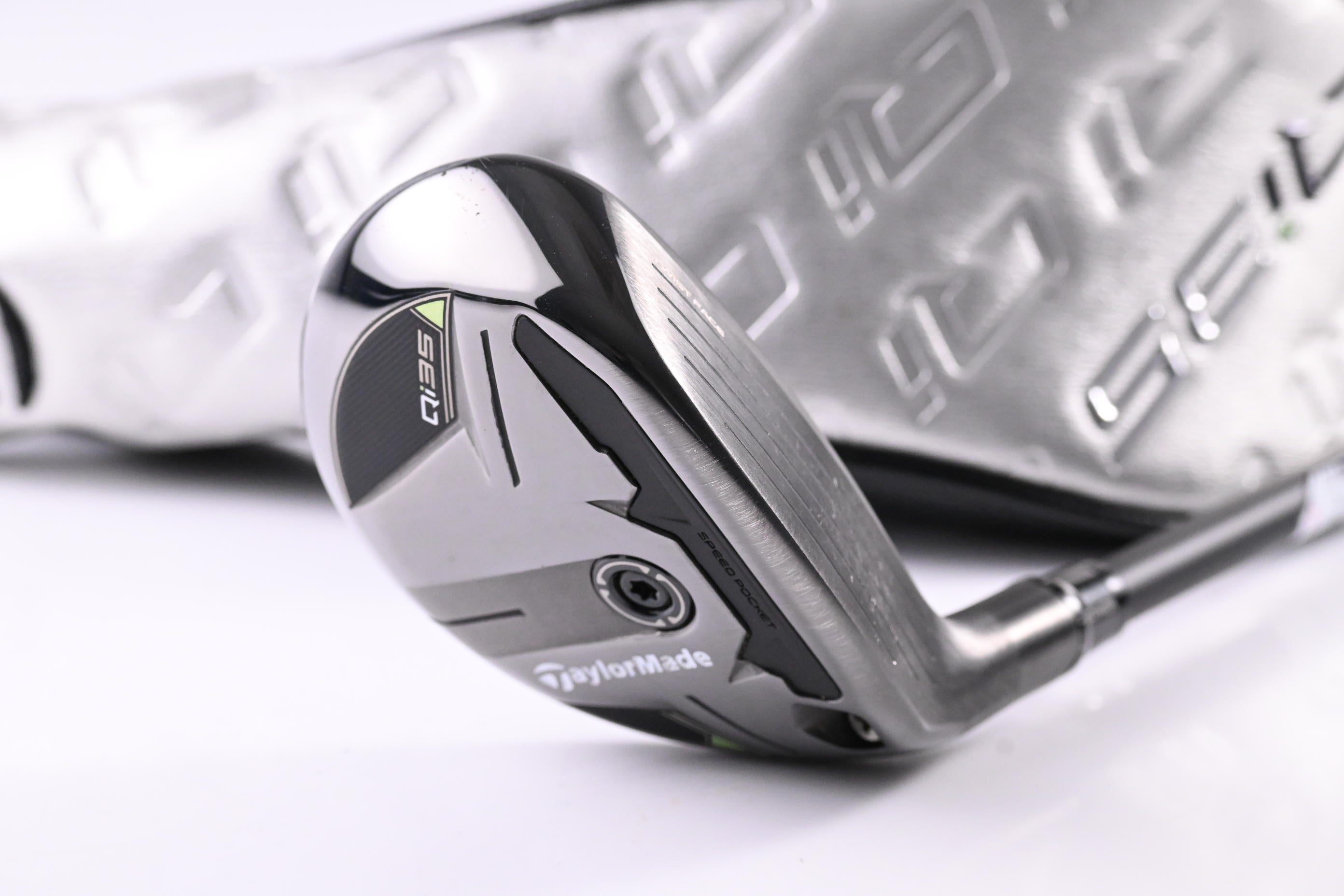 Taylormade Qi35 #4 Hybrid / 22 Degree / Regular Flex Fujikura Ventus Blue 6