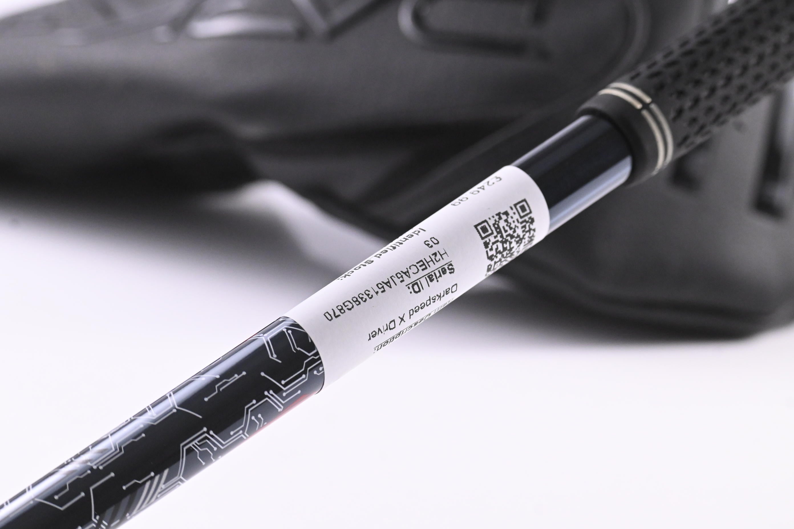 Cobra Darkspeed X Driver / 9 Degree / Senior F2 Flex UST Lin-Q Red Shaft