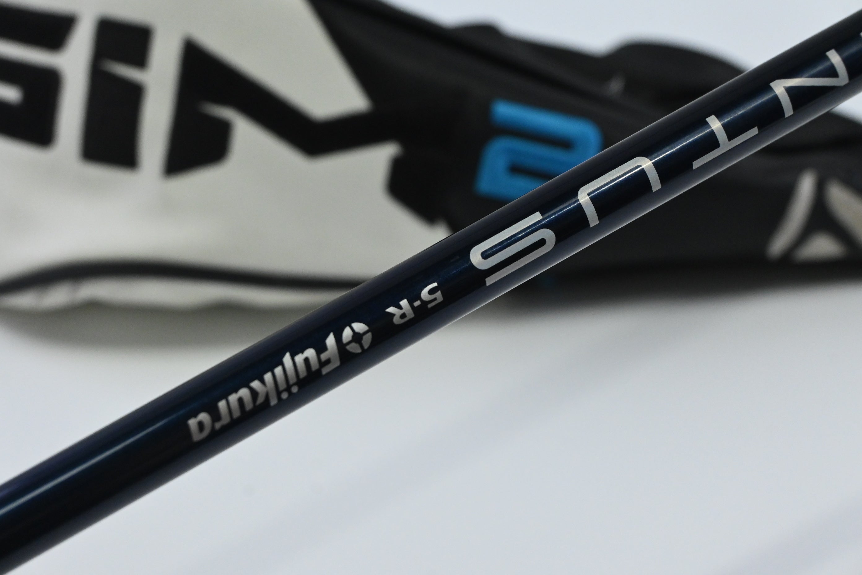 Taylormade SIM2 Max Driver / 10.5 Degree / Regular Flex Fujikura Ventus Blue 5