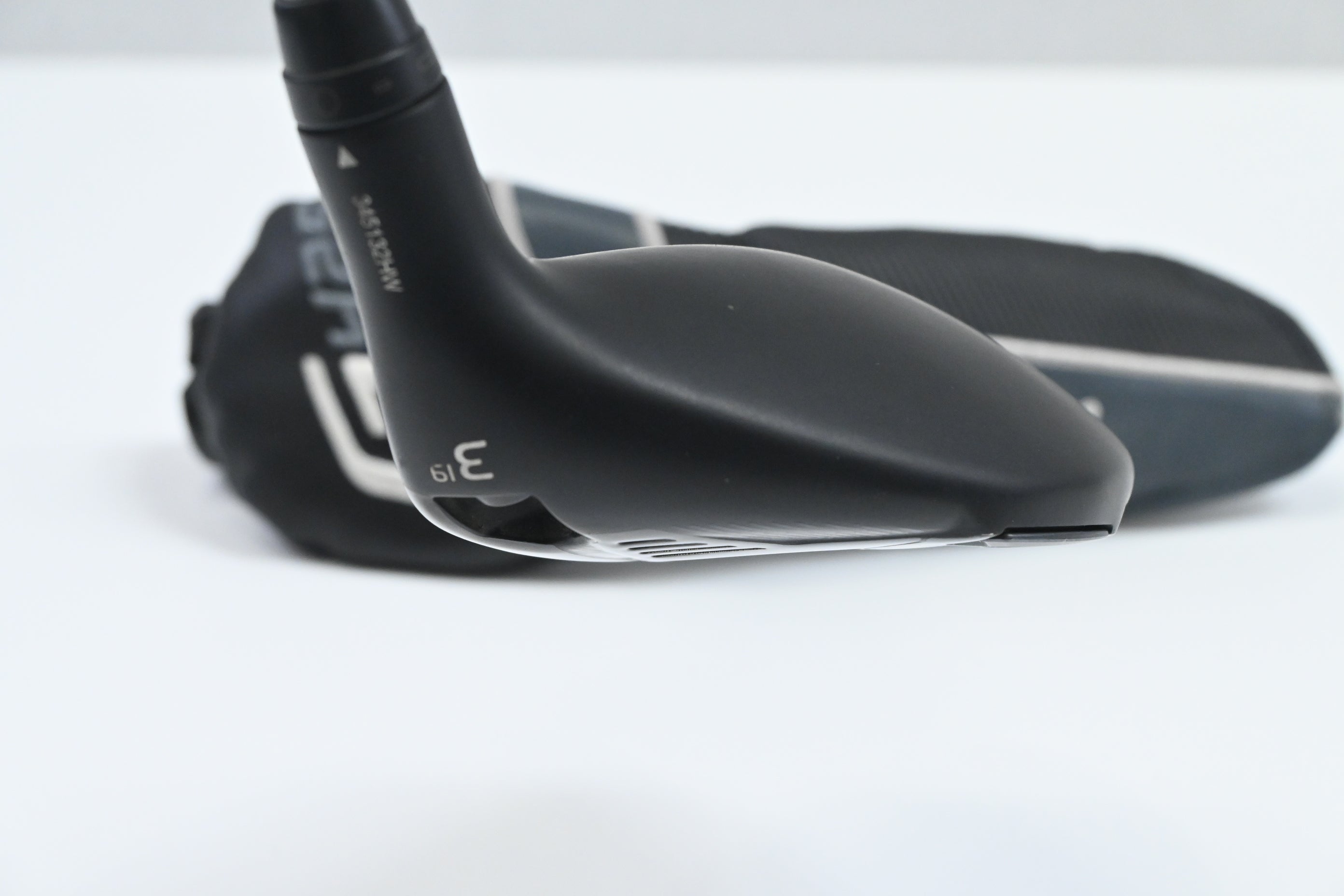 Ping G425 #3 Hybrid / 19 Degree / X-Flex Ping Tour Chrome 85 Shaft