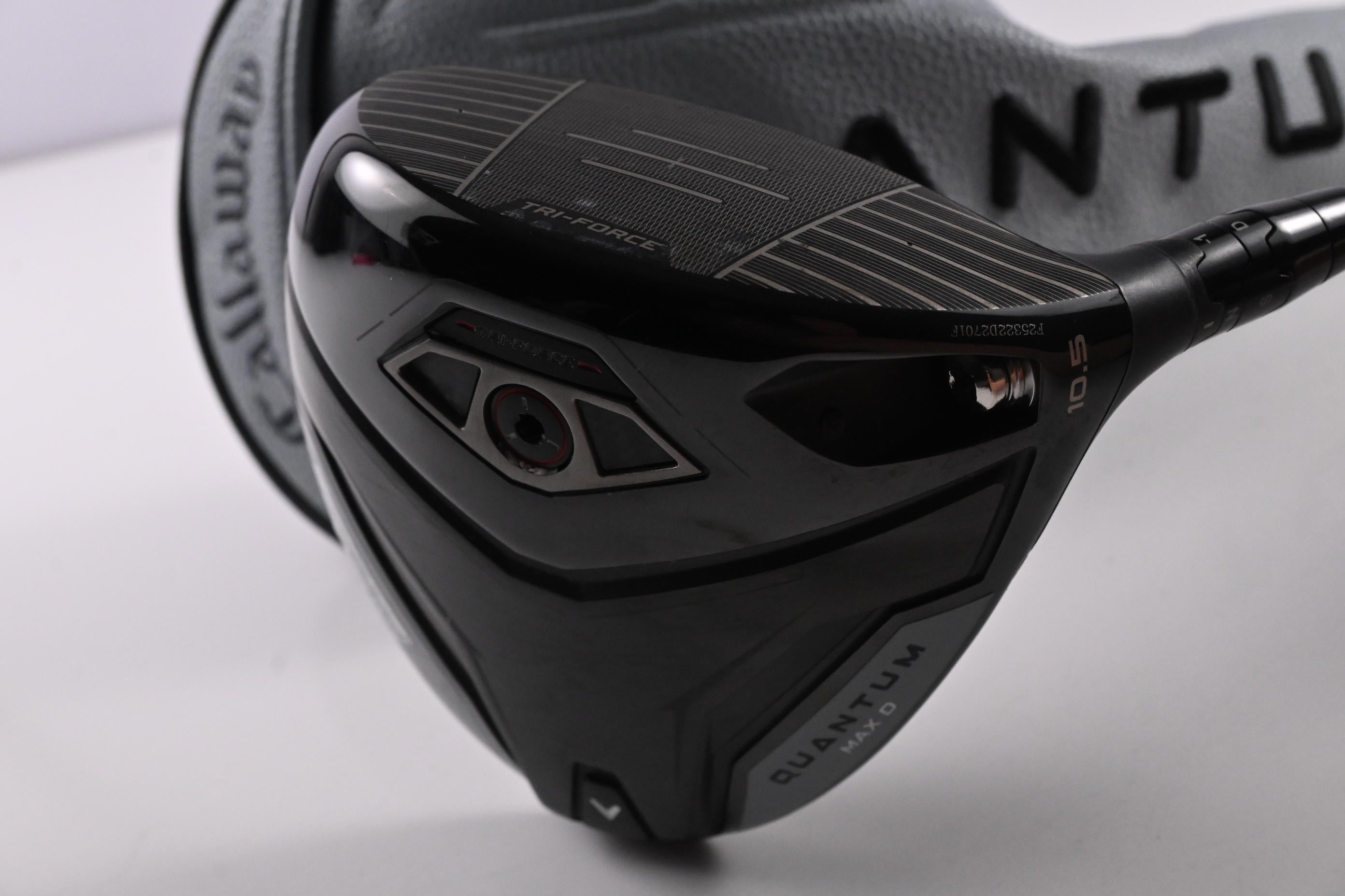 Callaway Quantum Max D Driver / 10.5 Degree / Regular Flex Denali Frost Silver 50