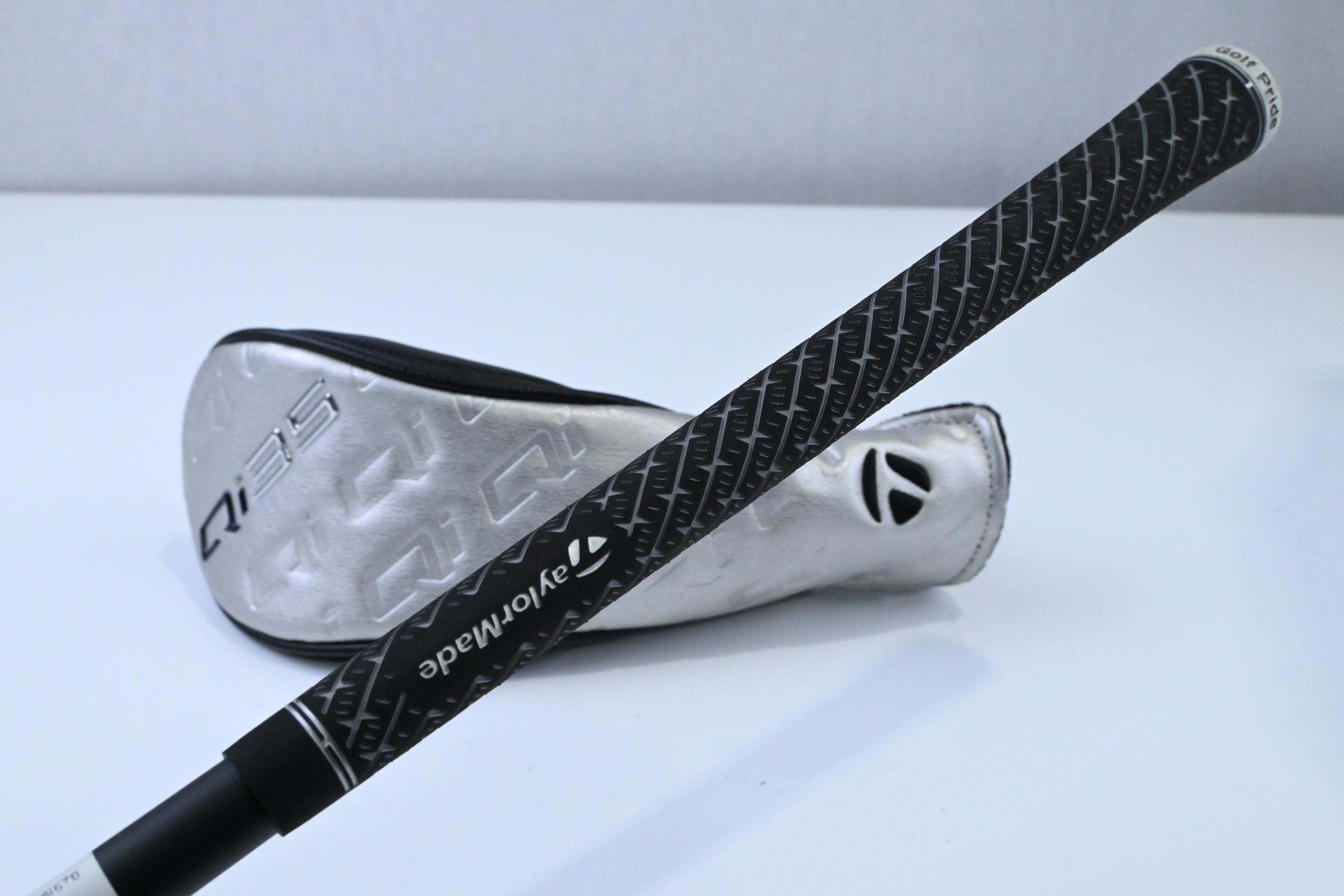 Taylormade Qi35 Max Lite #5 Hybrid / 27 Degree / Senior Flex Vanquish 5 Shaft