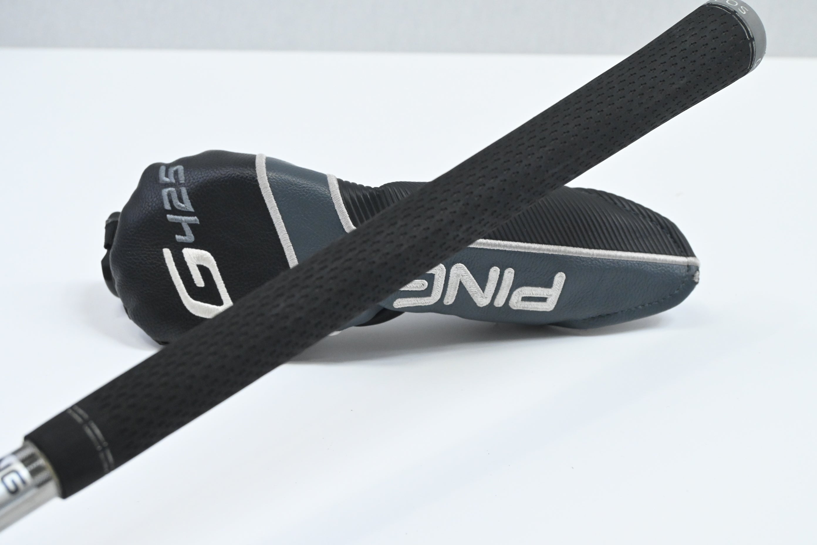 Ping G425 #3 Hybrid / 19 Degree / X-Flex Ping Tour Chrome 85 Shaft