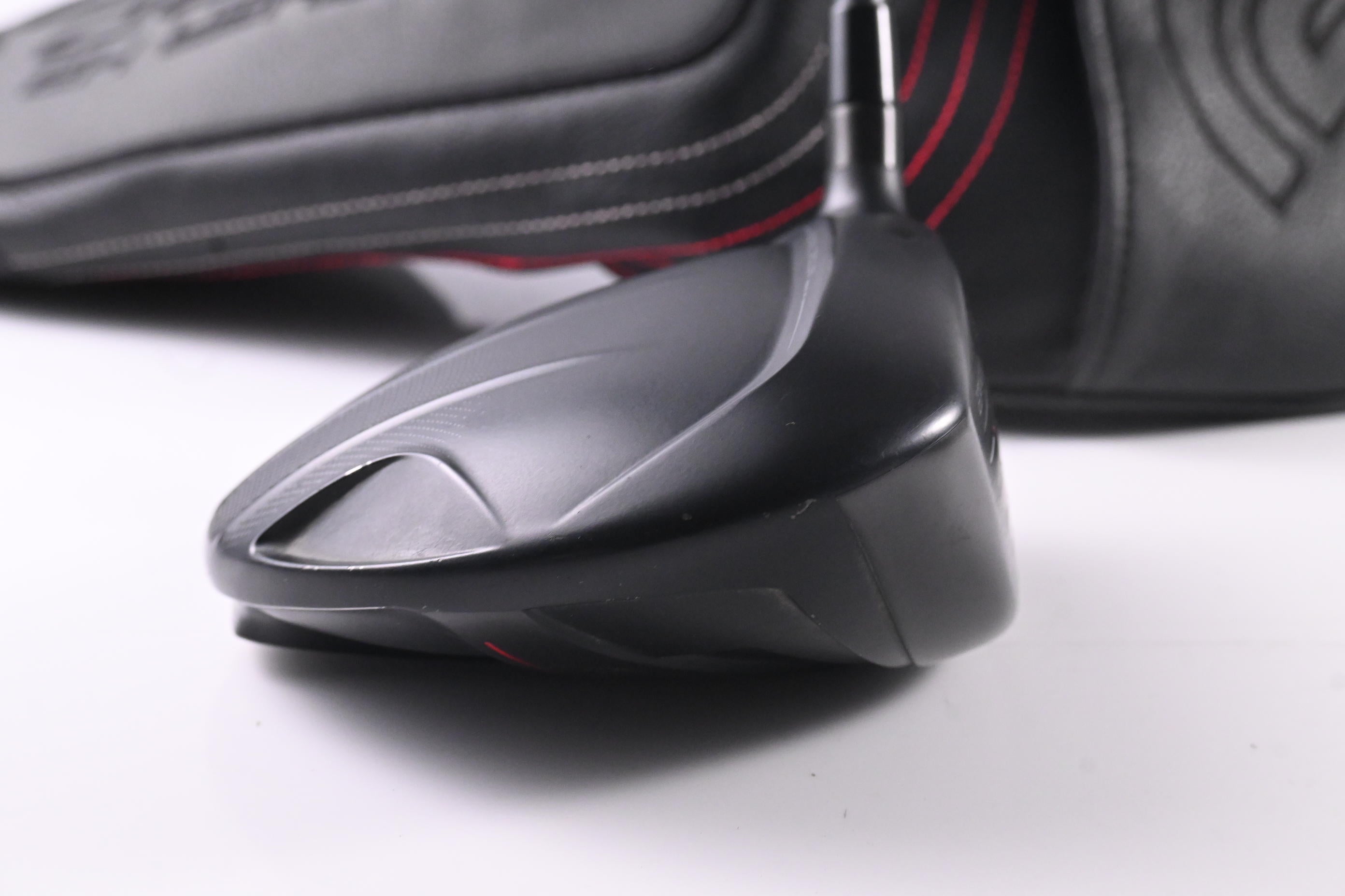 Cleveland Launcher HB Turbo Driver / 10.5 Degree / Regular Flex Accra 142i Shaft