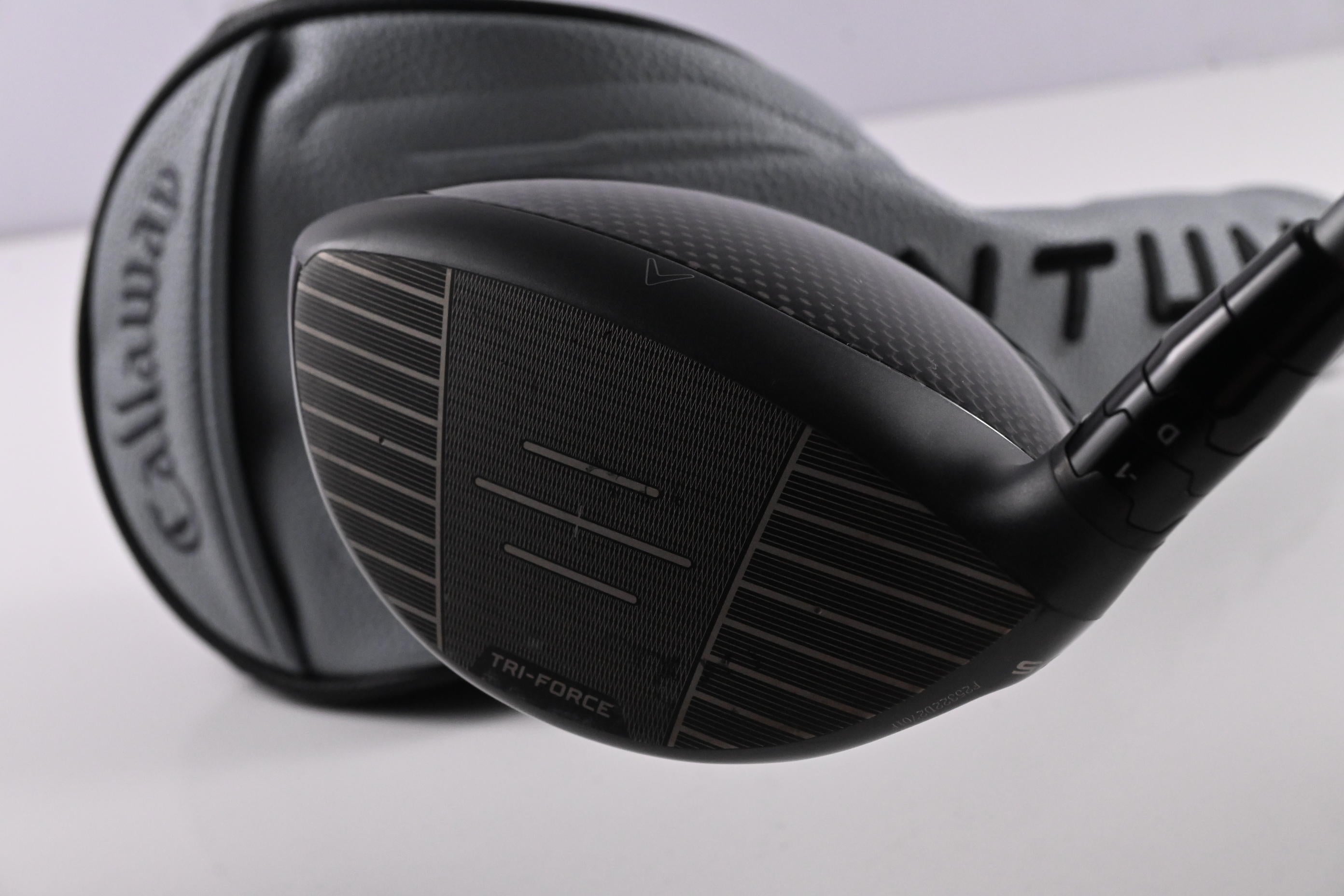 Callaway Quantum Max D Driver / 10.5 Degree / Regular Flex Denali Frost Silver 50