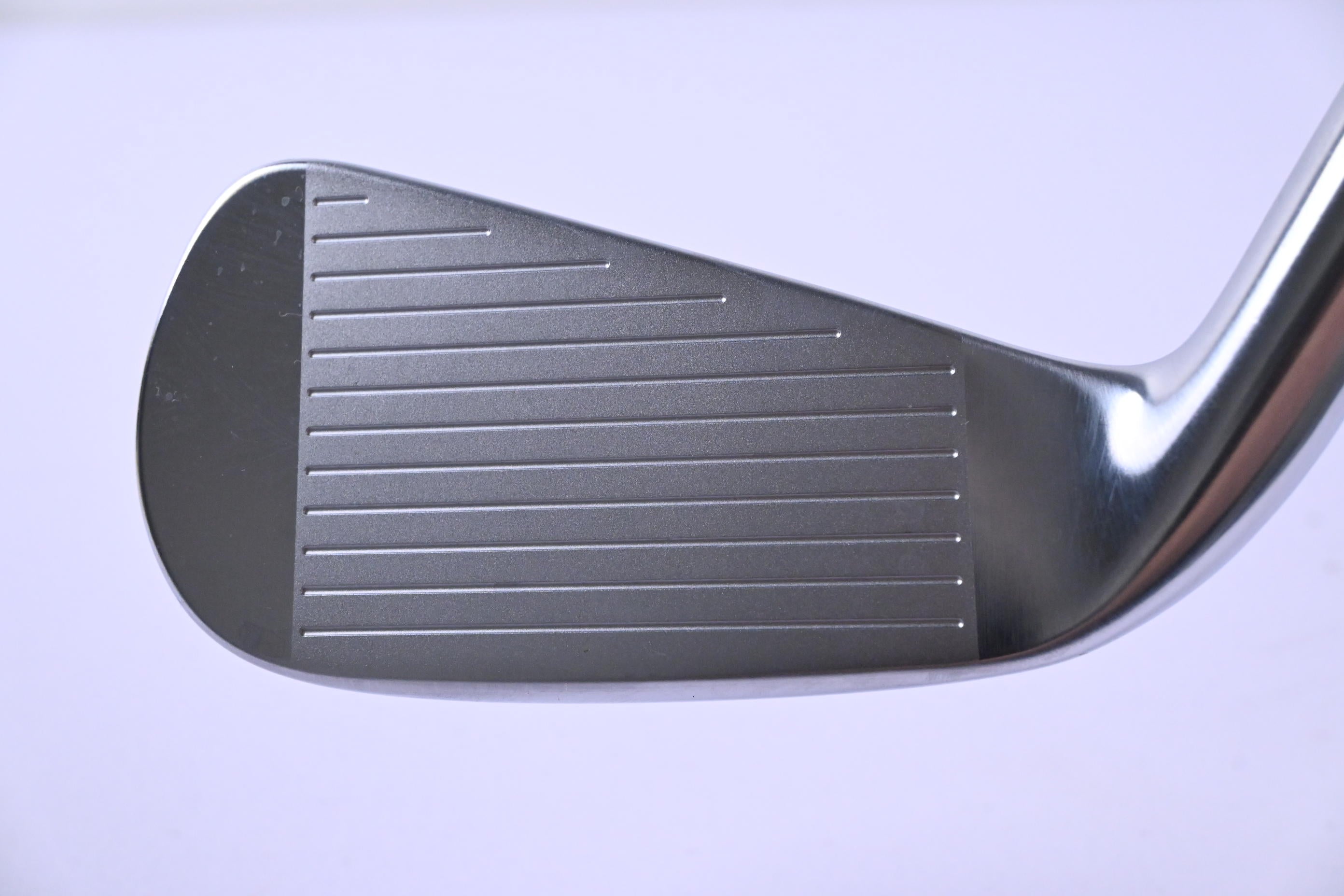 Titleist U505 2023 #2 Hybrid / 18 Degree / Stiff Flex HZRDUS Gen4 Black 80 Shaft