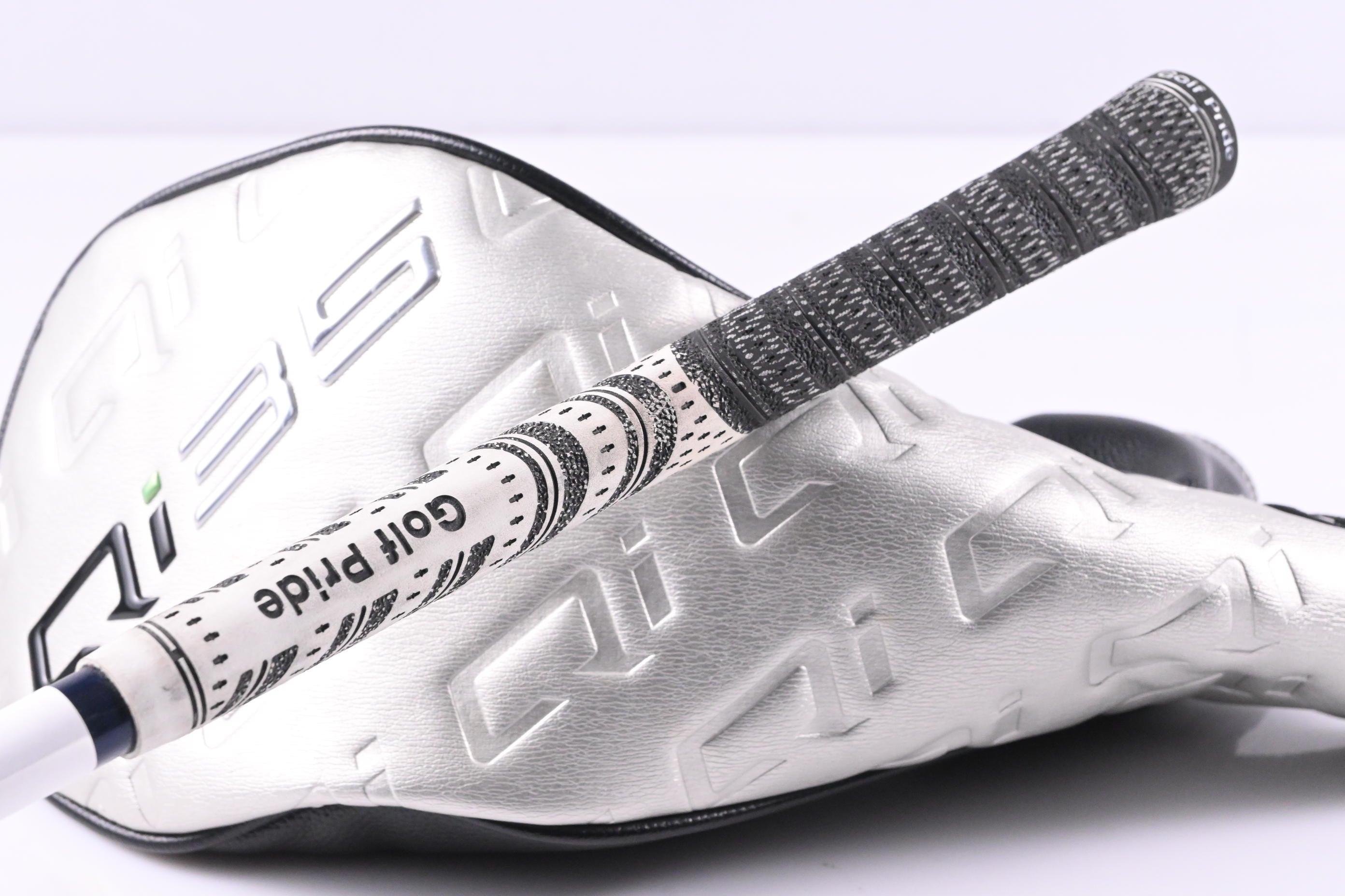 Taylormade Qi35 Max Driver / 9 Degree / Stiff Flex Fujikura Ventus Blue 5 Shaft