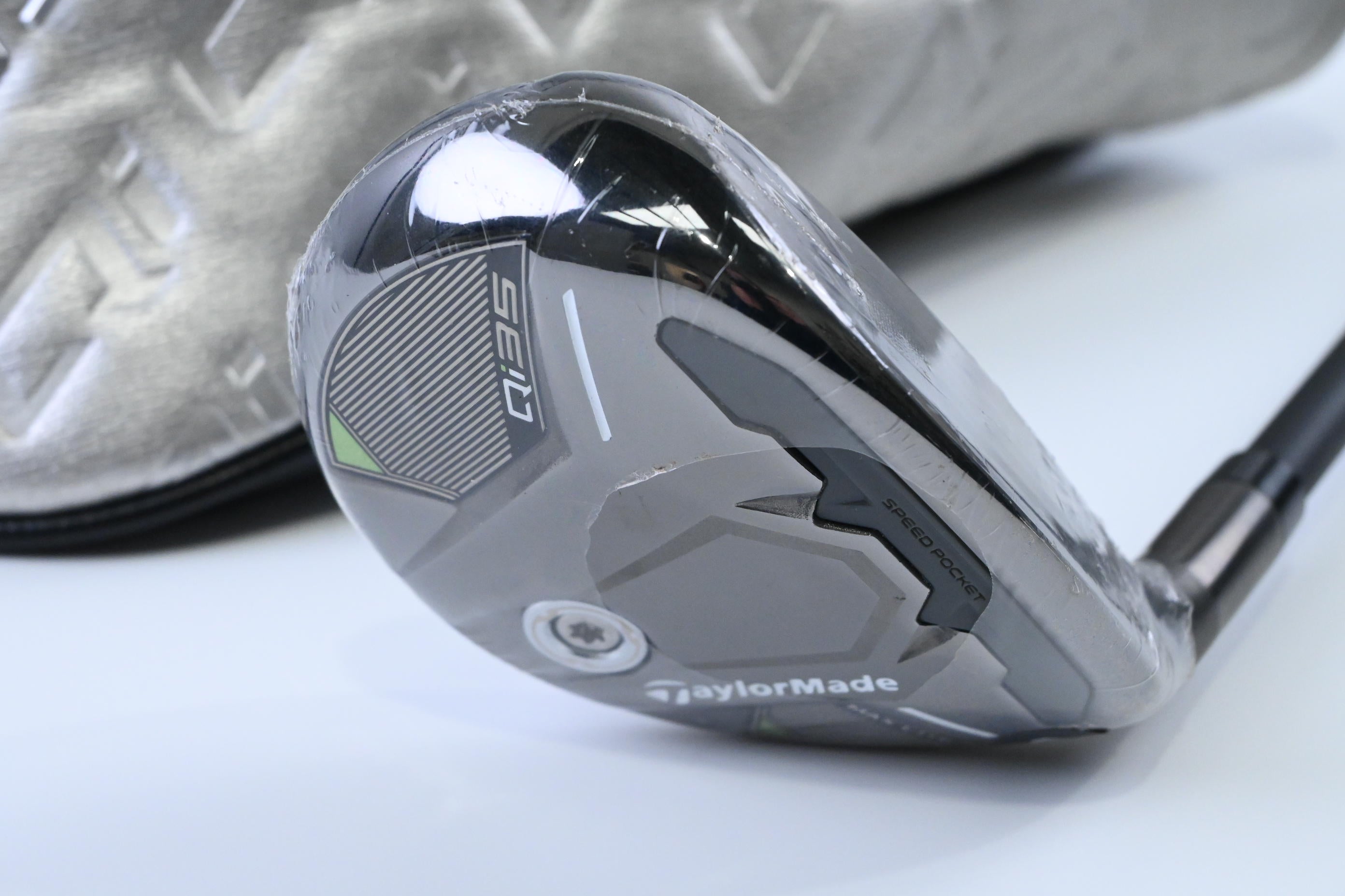 Taylormade Qi35 Max Lite #5 Hybrid / 27 Degree / Senior Flex Vanquish 5 Shaft