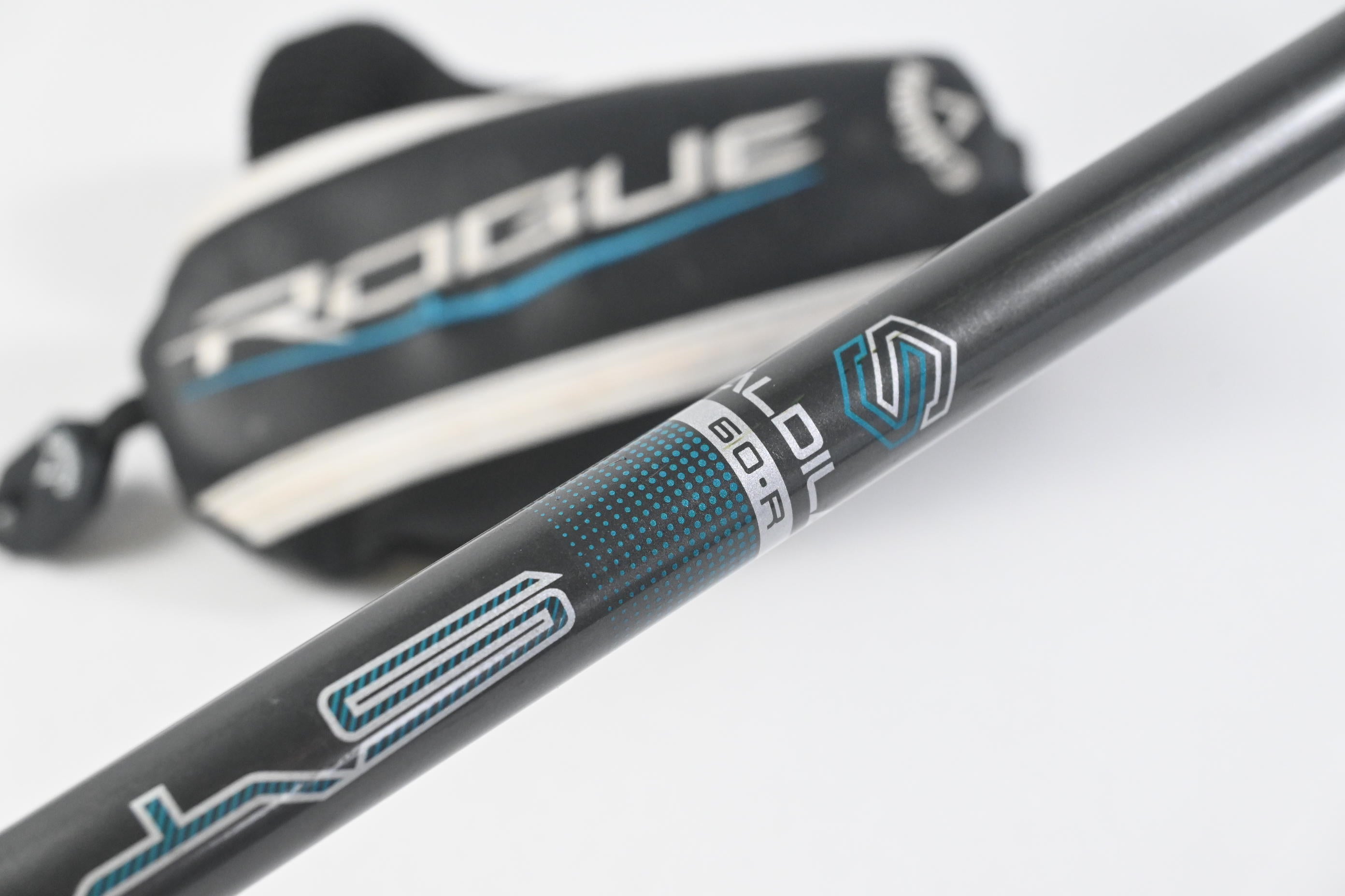 Callaway Rogue #4 Hybrid / 21 Degree / Regular Flex Aldila Synergy 60 Shaft