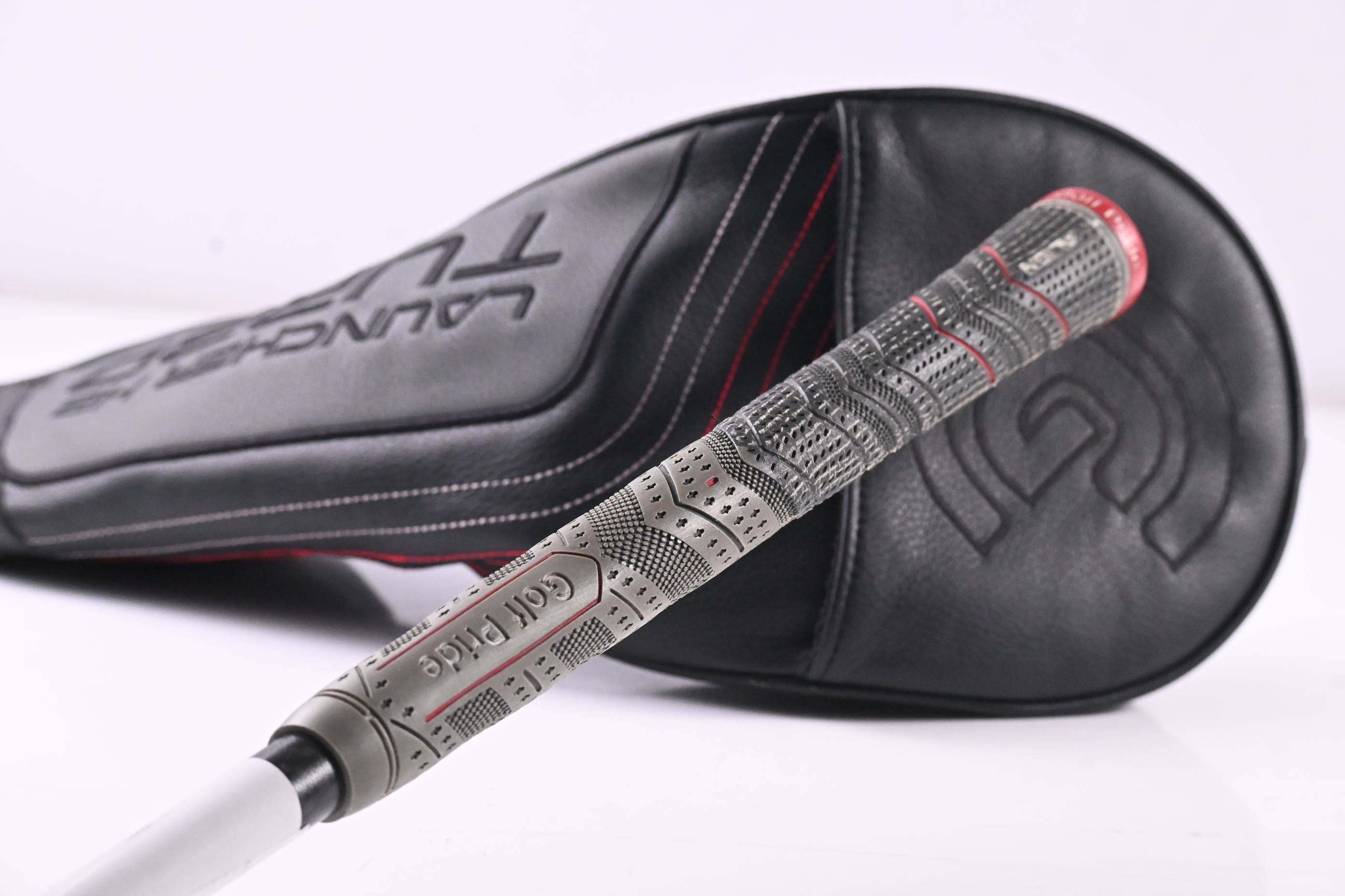 Cleveland Launcher HB Turbo Driver / 10.5 Degree / Regular Flex Accra 142i Shaft