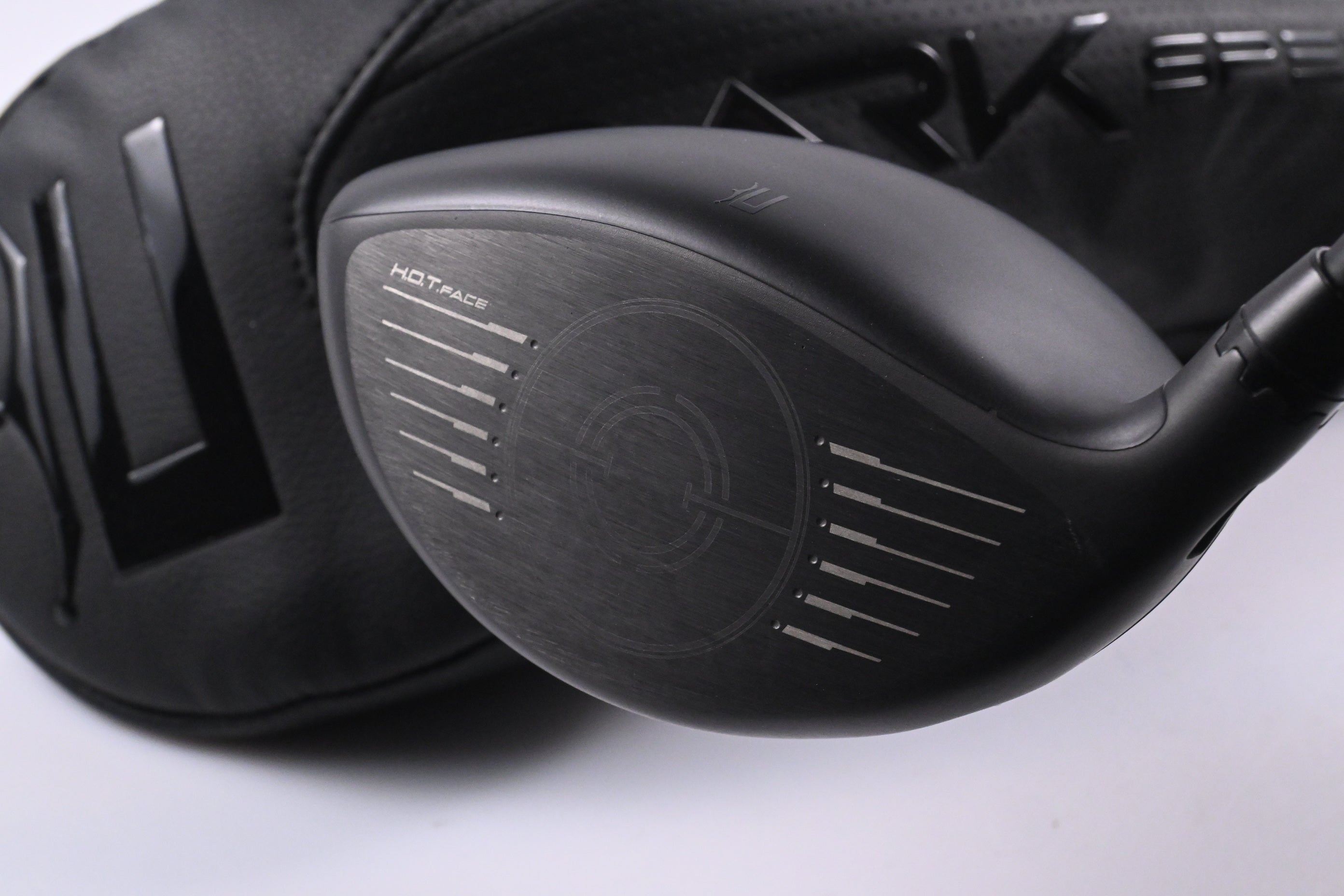 Cobra Darkspeed X Driver / 9 Degree / Stiff Flex Aldila NV 70 Shaft