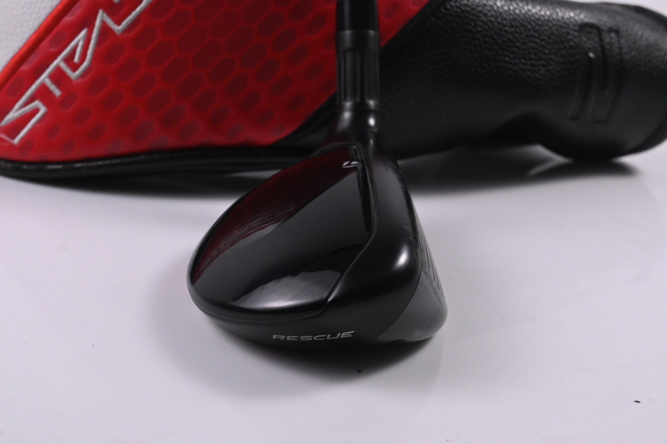 Taylormade Stealth 2 #4 Hybrid / 22 Degree / Regular Flex Ventus TR Red 6 Shaft