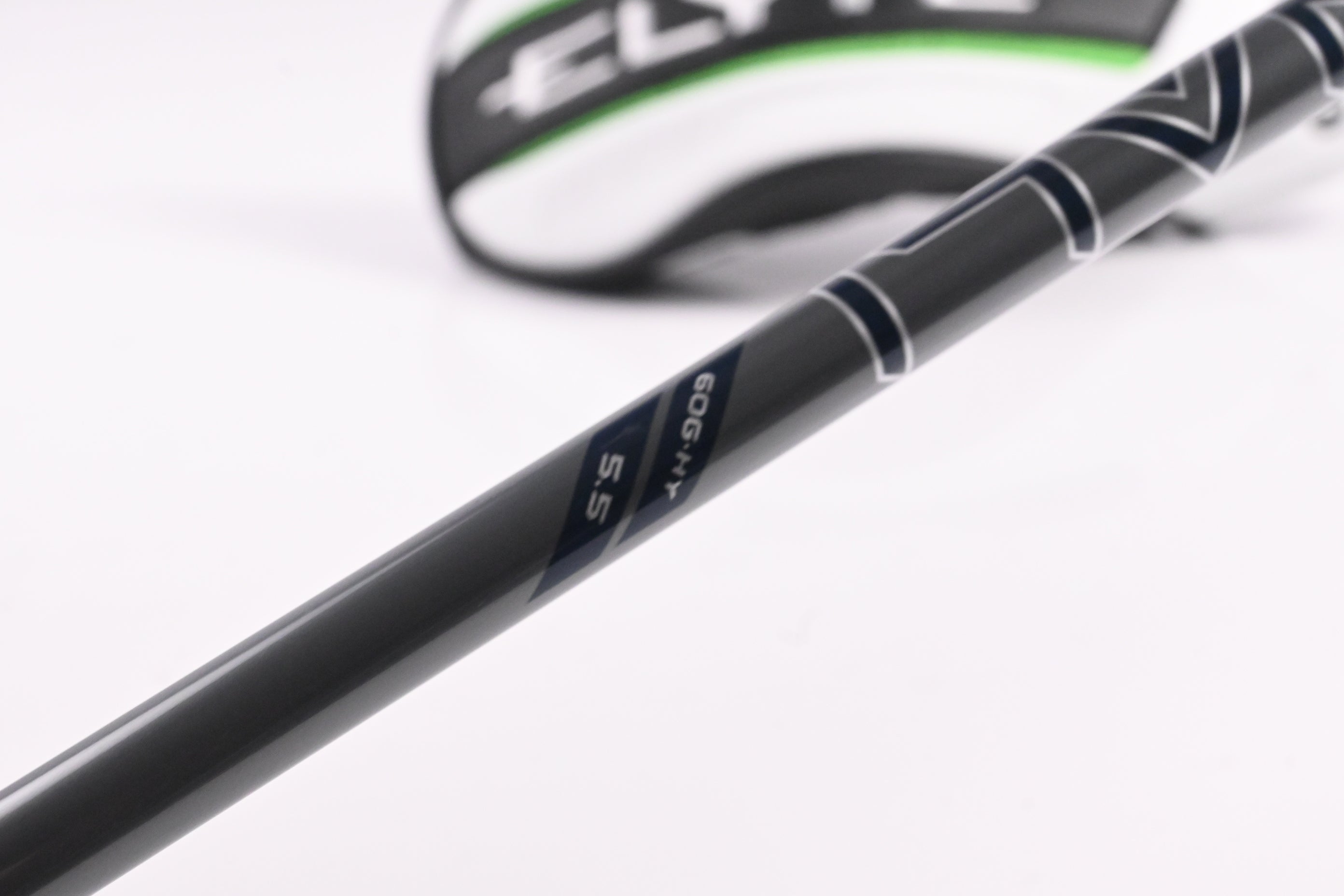 Callaway Elyte X #4 Hybrid / 21 Degree / Regular Flex Denali Charcoal 60 Shaft