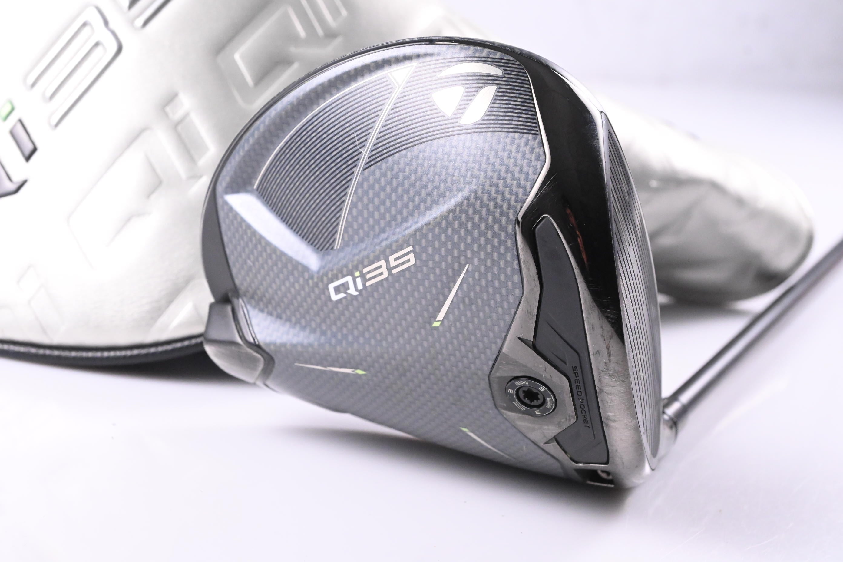 Taylormade Qi35 Driver / 10.5 Degree / Regular Flex Fujikura Ventus Blue '25 5