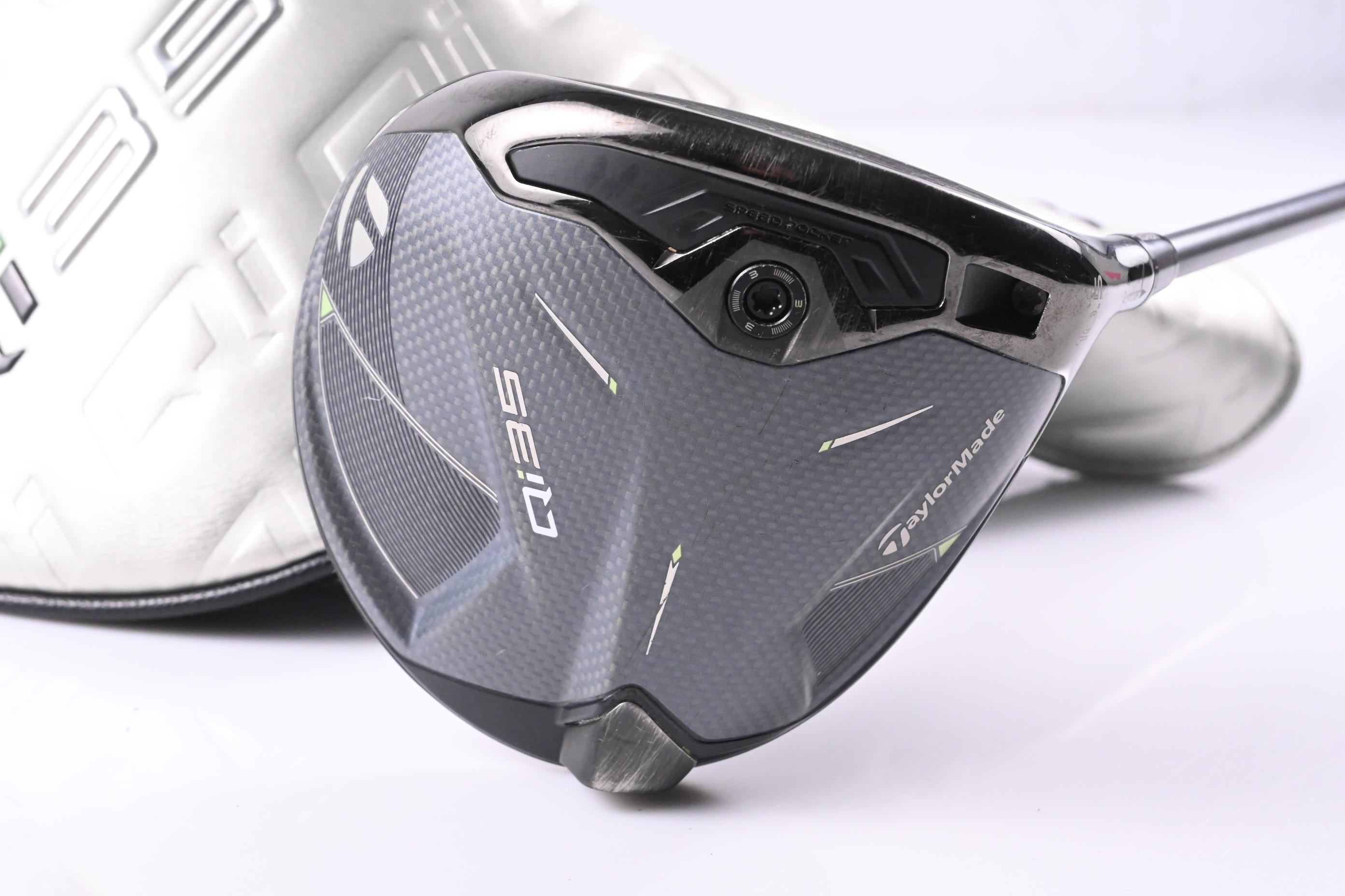 Taylormade Qi35 Driver / 10.5 Degree / Regular Flex Fujikura Ventus Blue '25 5