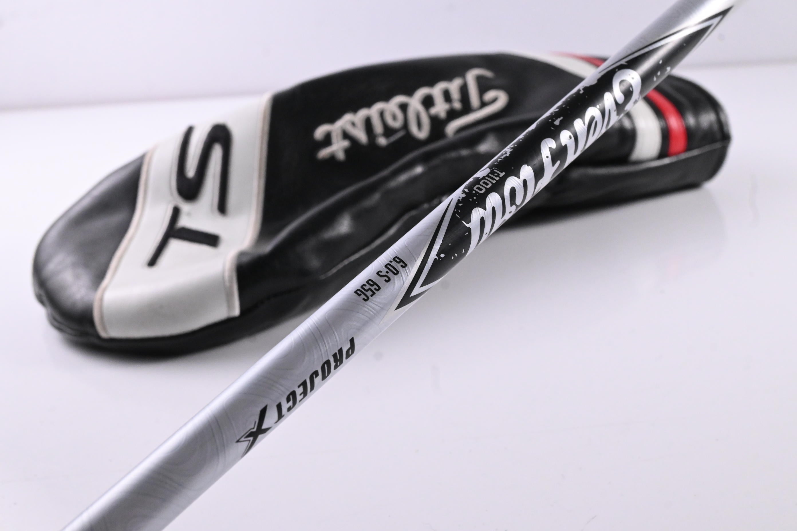 Titleist TS2 Driver / 10.5 Degree / Stiff Flex Evenflow Black T-1100 65 Shaft