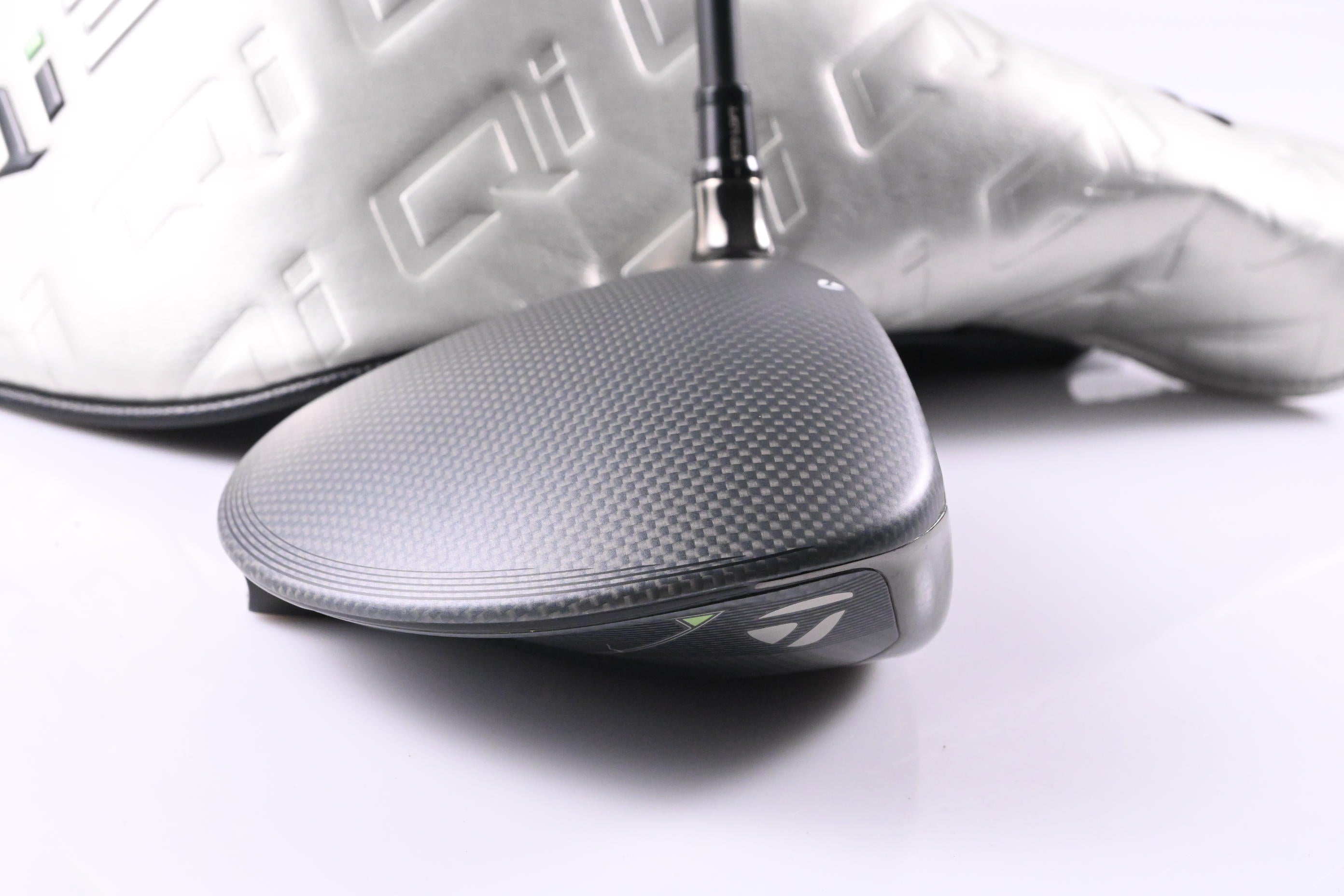 Taylormade Qi35 Driver / 10.5 Degree / Regular Flex Fujikura Ventus Blue '25 5