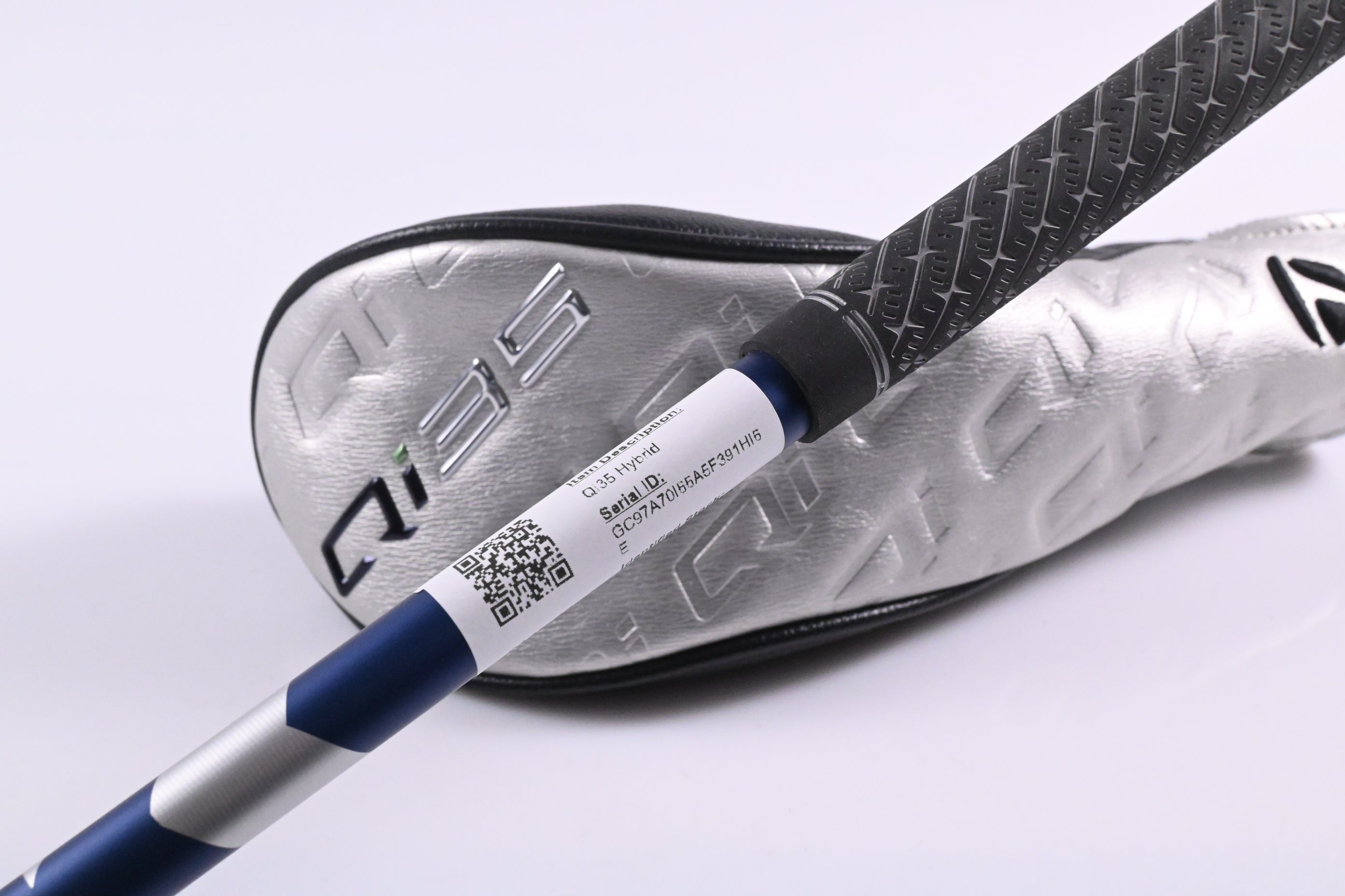 Taylormade Qi35 #4 Hybrid / 22 Degree / Regular Flex Fujikura Ventus Blue 6