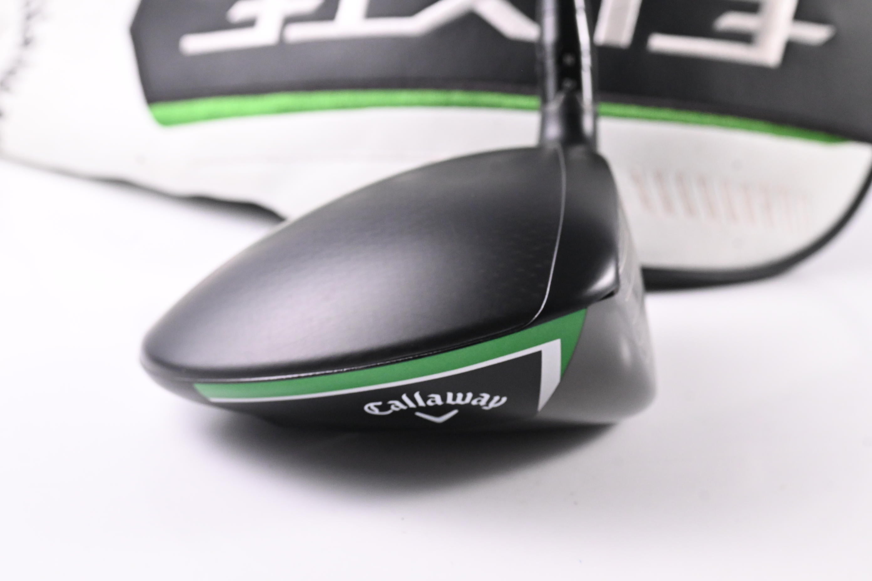 Callaway Elyte X Driver / 10.5 Degree / Regular Flex Vanquish 4 Shaft