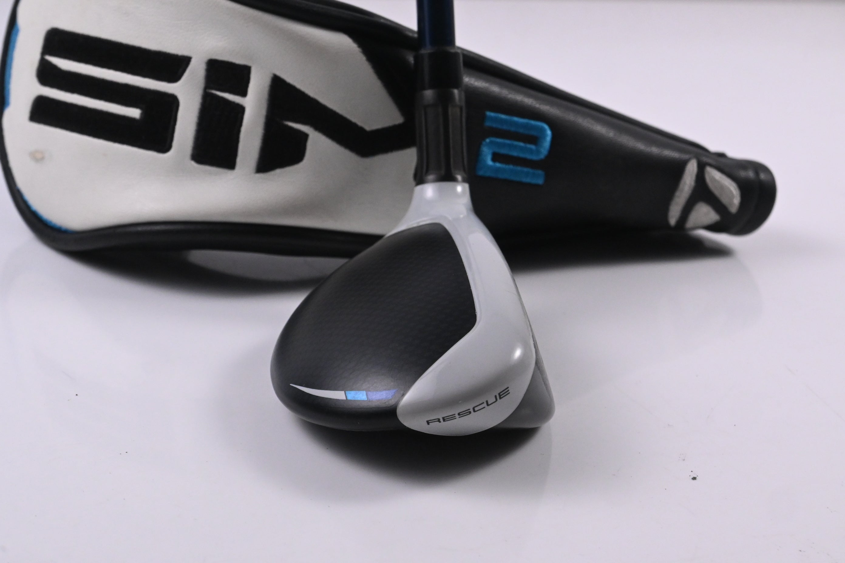 Taylormade SIM2 Max #3 Hybrid / 19 Degree / Stiff Flex Ventus Blue 7 Shaft