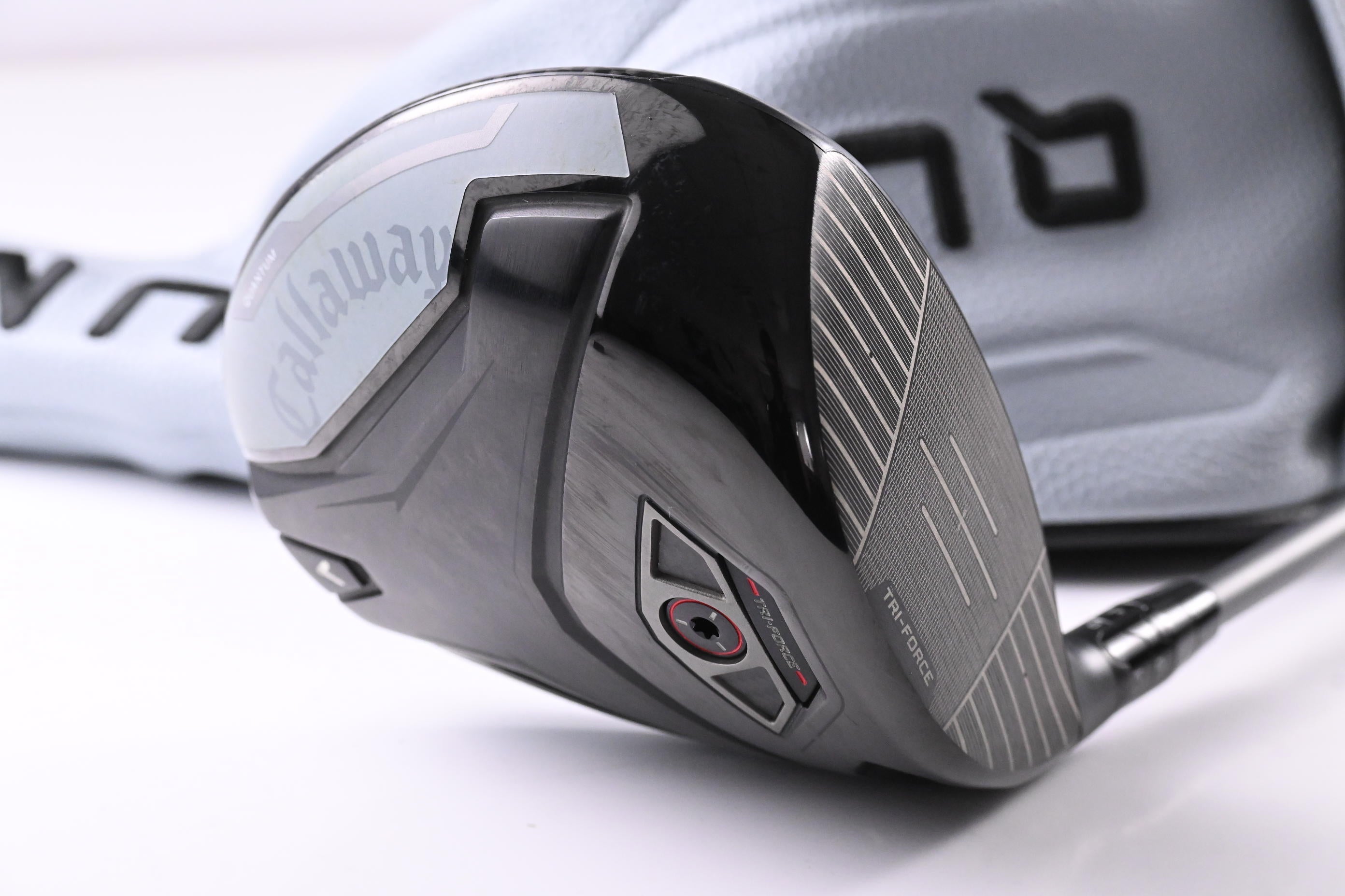 Callaway Quantum Max D Driver / 10.5 Degree / Regular Flex Denali Silver 50