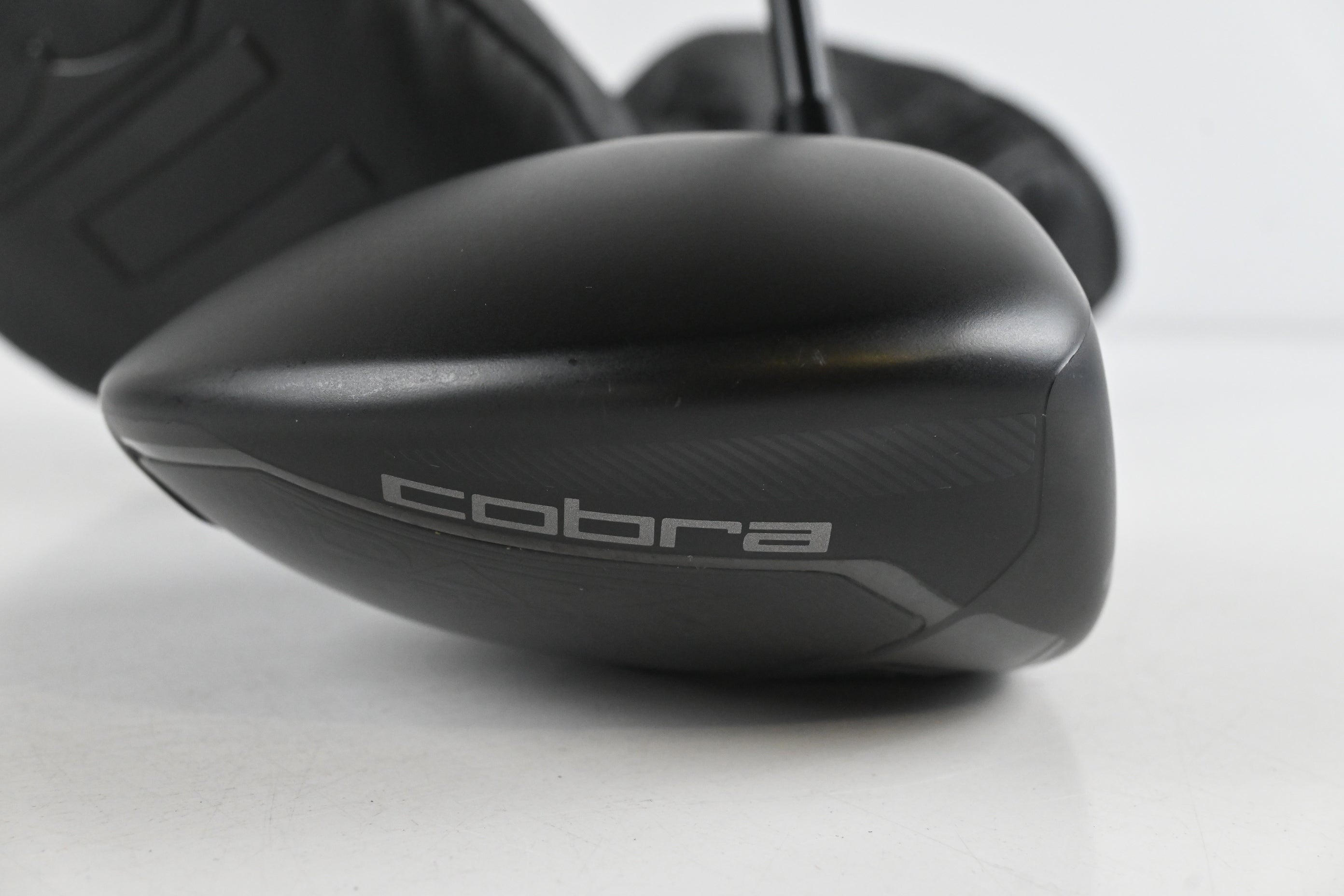 Cobra Darkspeed LS Driver / 10.5 Degree / Regular Flex Hzrdus Smoke Black 60