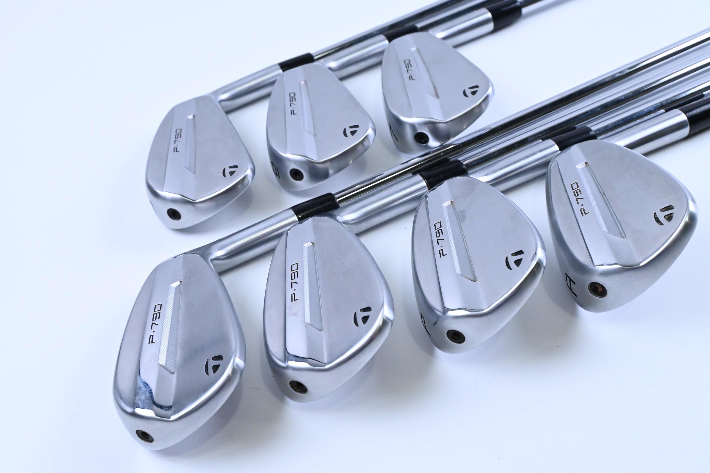 Taylormade P790 2025 Irons / 5-PW+AW / Regular Flex Elevate MPH 95 Shafts