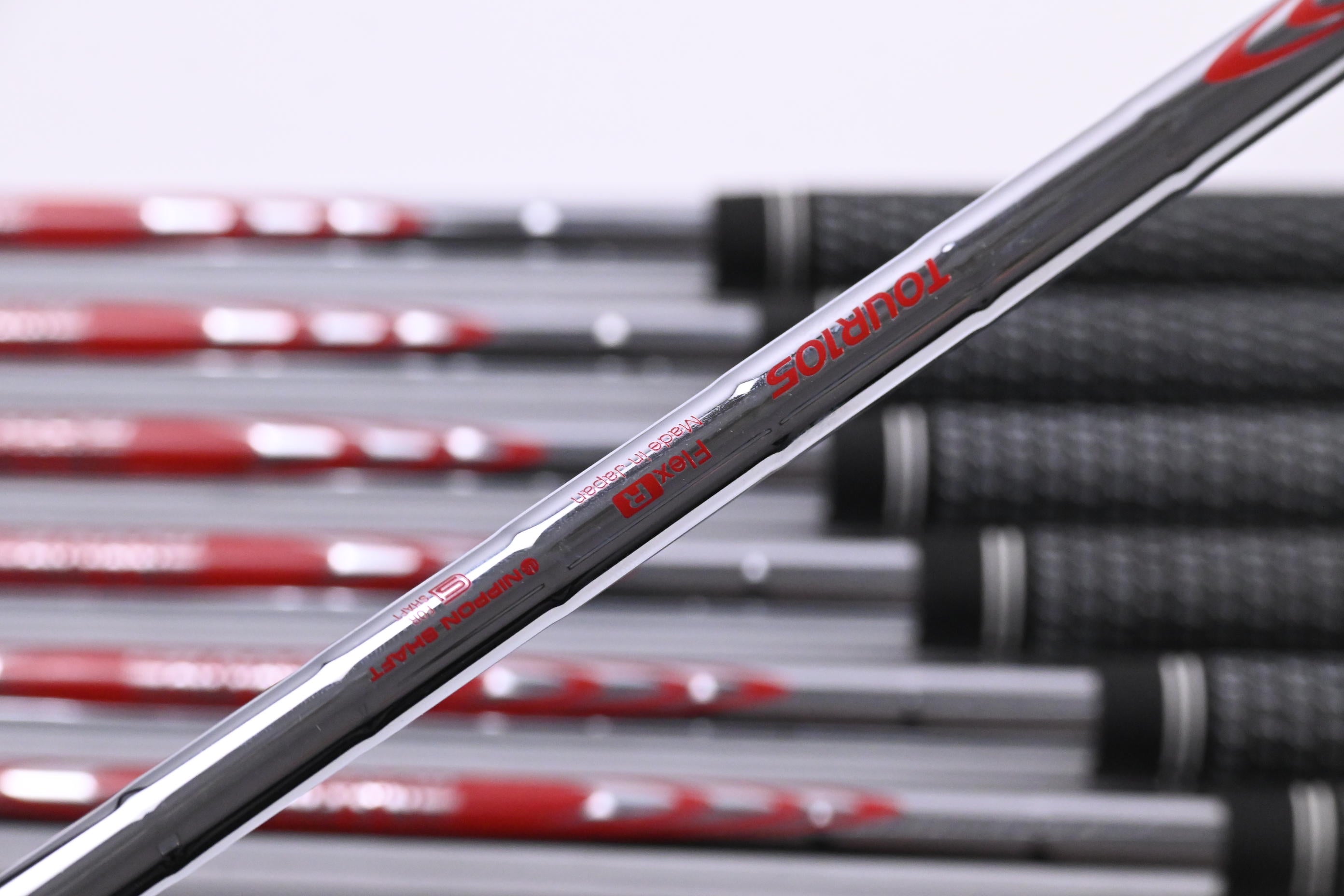 Taylormade P790 2025 Irons / 4-PW / Regular Flex NS Pro Modus 3 Tour 105 Shafts