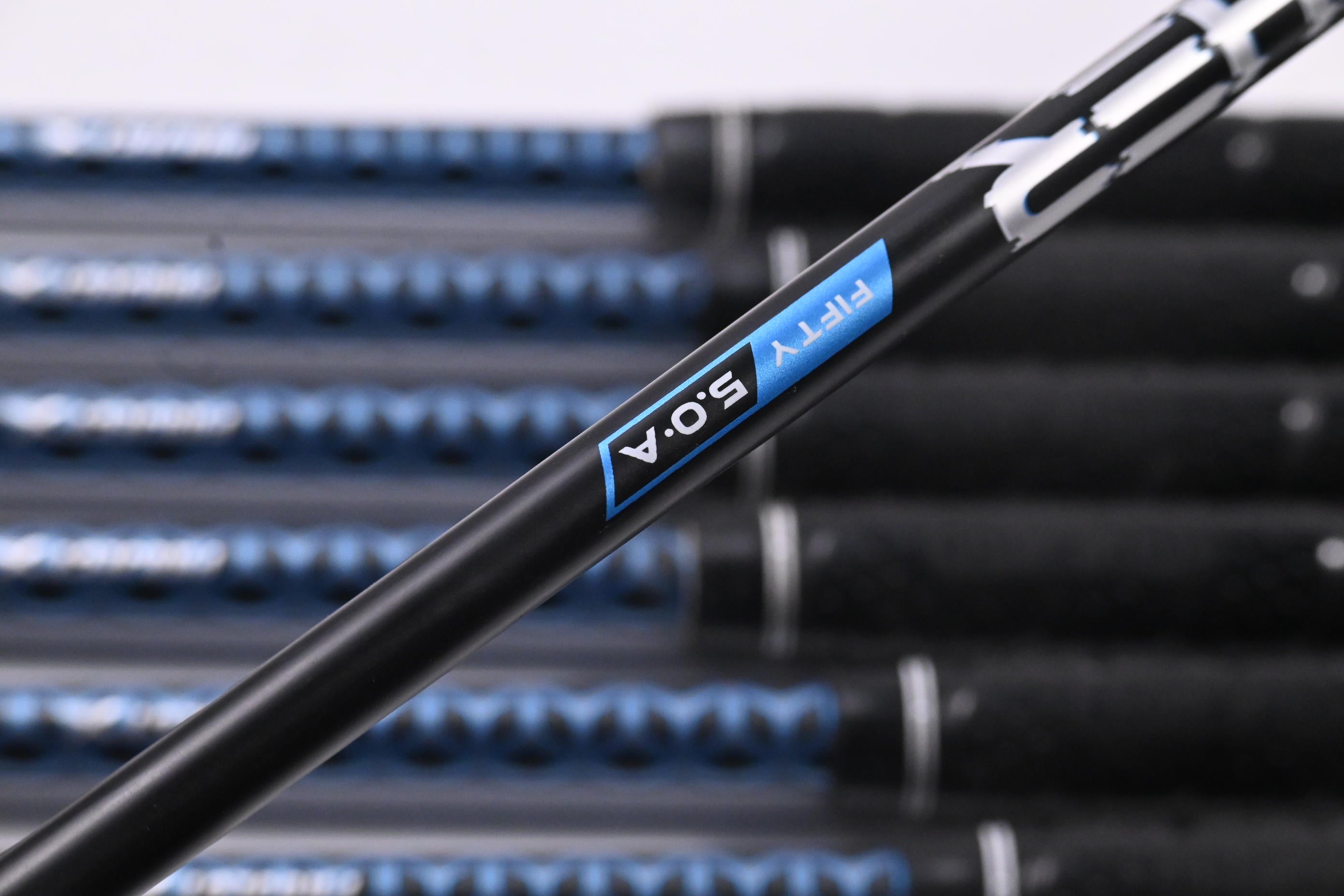 Cleveland Launcher XL Halo Irons / 5-PW+GW+SW / Senior Flex Cypher 50 Shafts