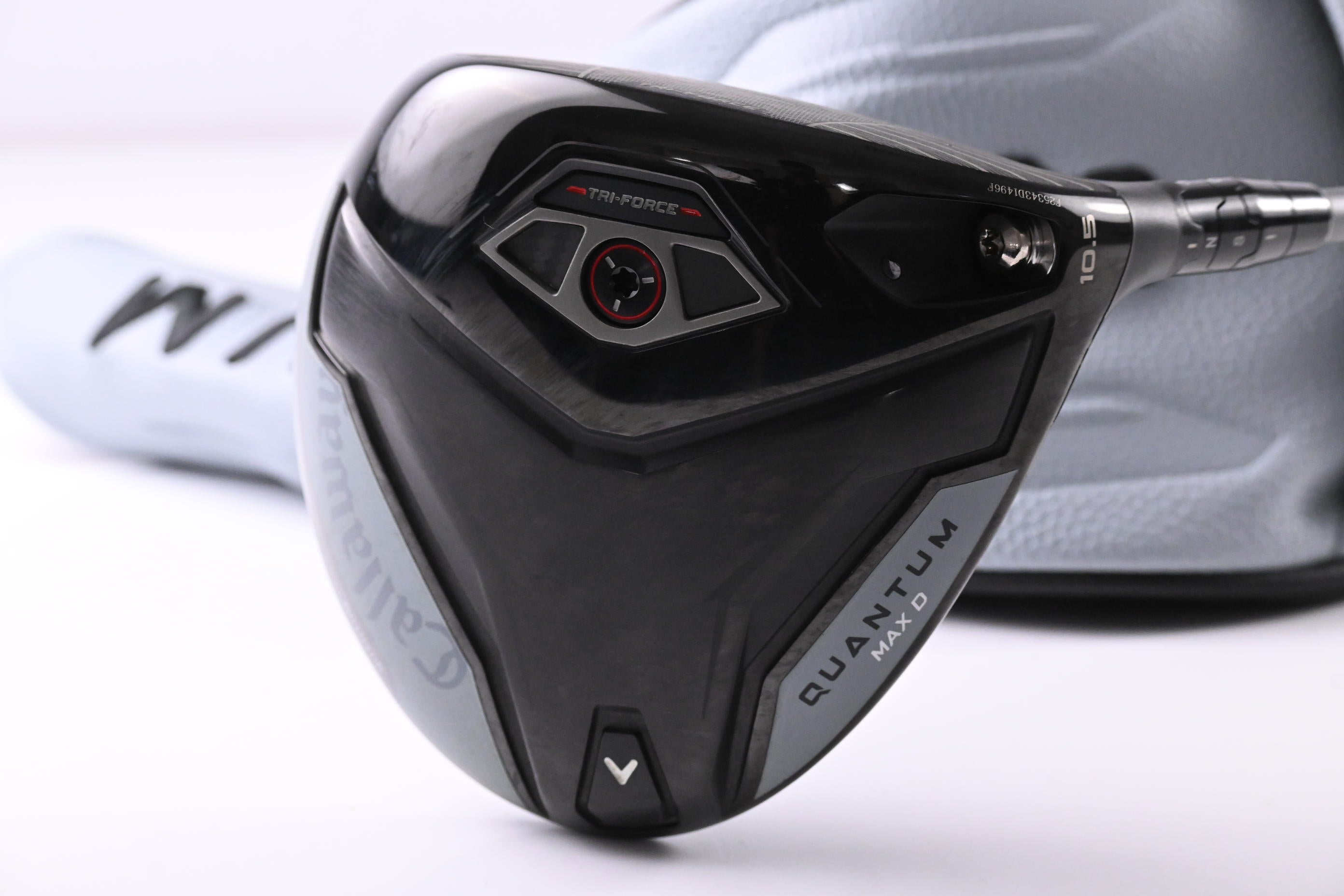 Callaway Quantum Max D Driver / 10.5 Degree / Regular Flex Denali Silver 50