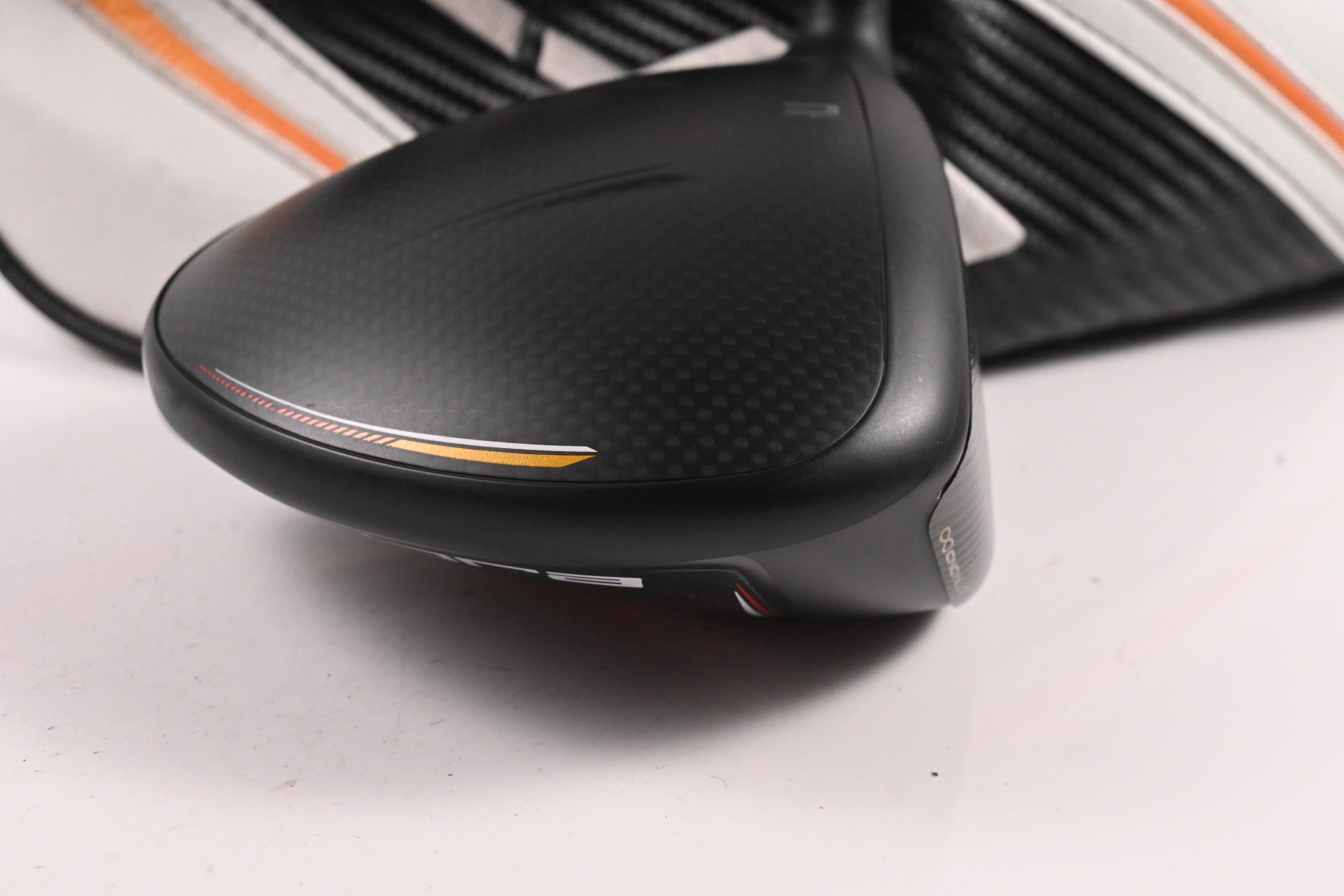 Cobra LTDx Driver / 10.5 Degree / Stiff Flex Tensei AV White  65 Shaft