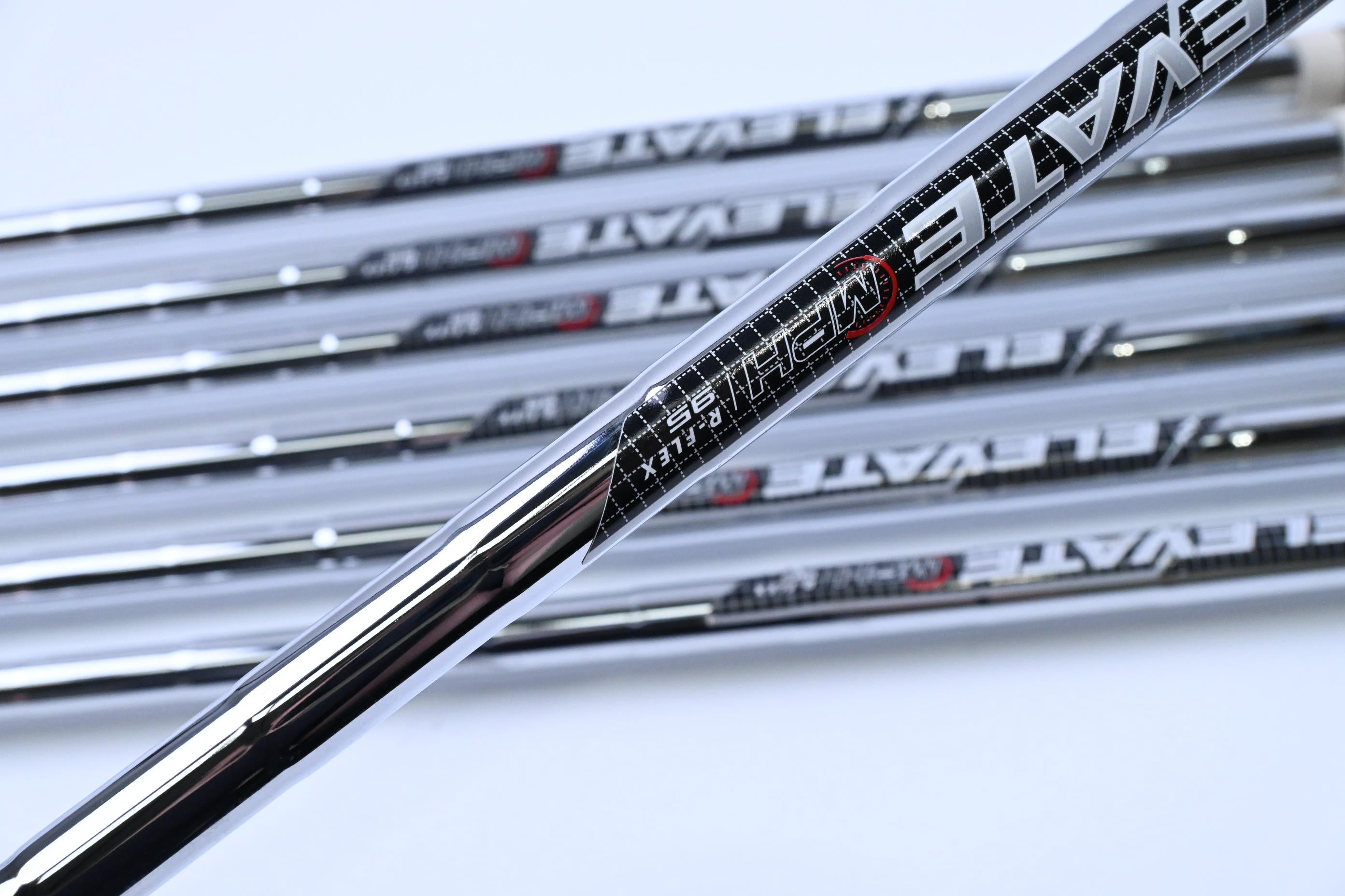 Taylormade P790 2025 Irons / 5-PW+AW / Regular Flex Elevate MPH 95 Shafts