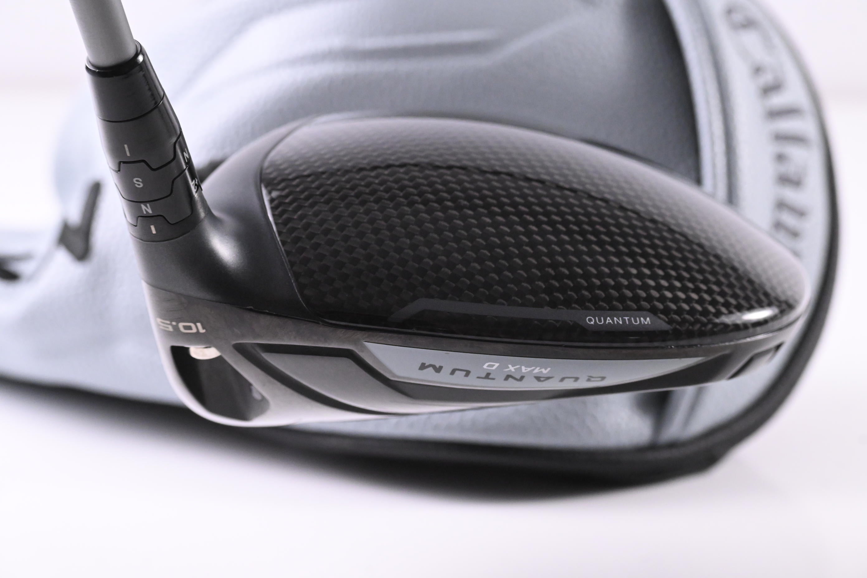 Callaway Quantum Max D Driver / 10.5 Degree / Regular Flex Denali Silver 50