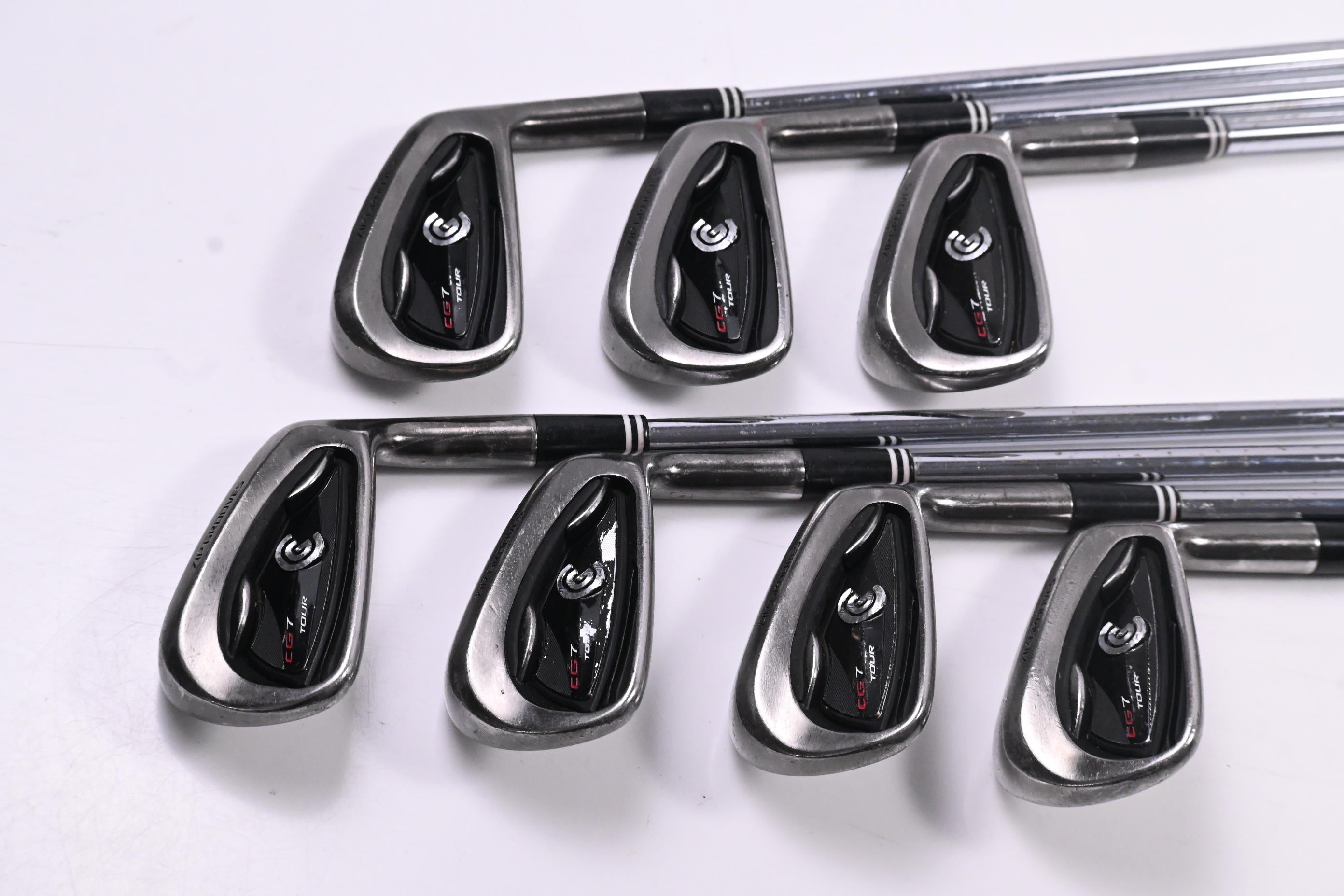 Cleveland CG7 Tour Irons / 4-PW / Regular Flex True Temper Dynamic Gold R300