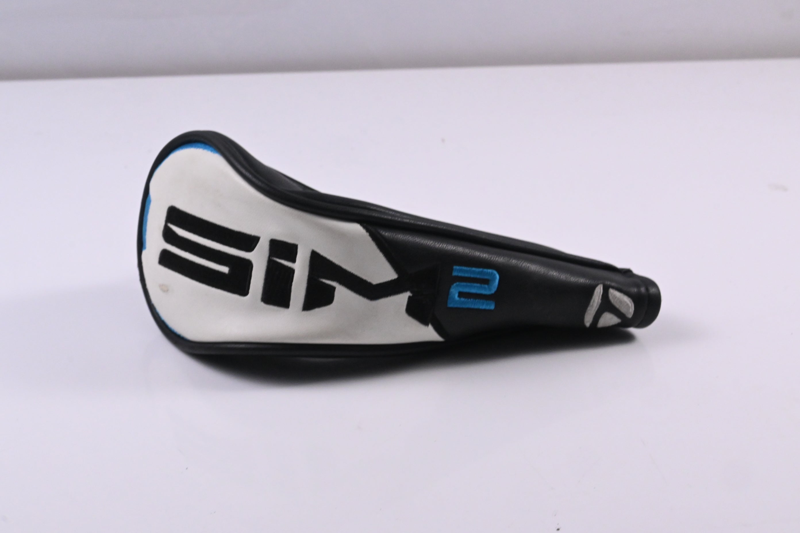 Taylormade SIM2 Max #3 Hybrid / 19 Degree / Stiff Flex Ventus Blue 7 Shaft