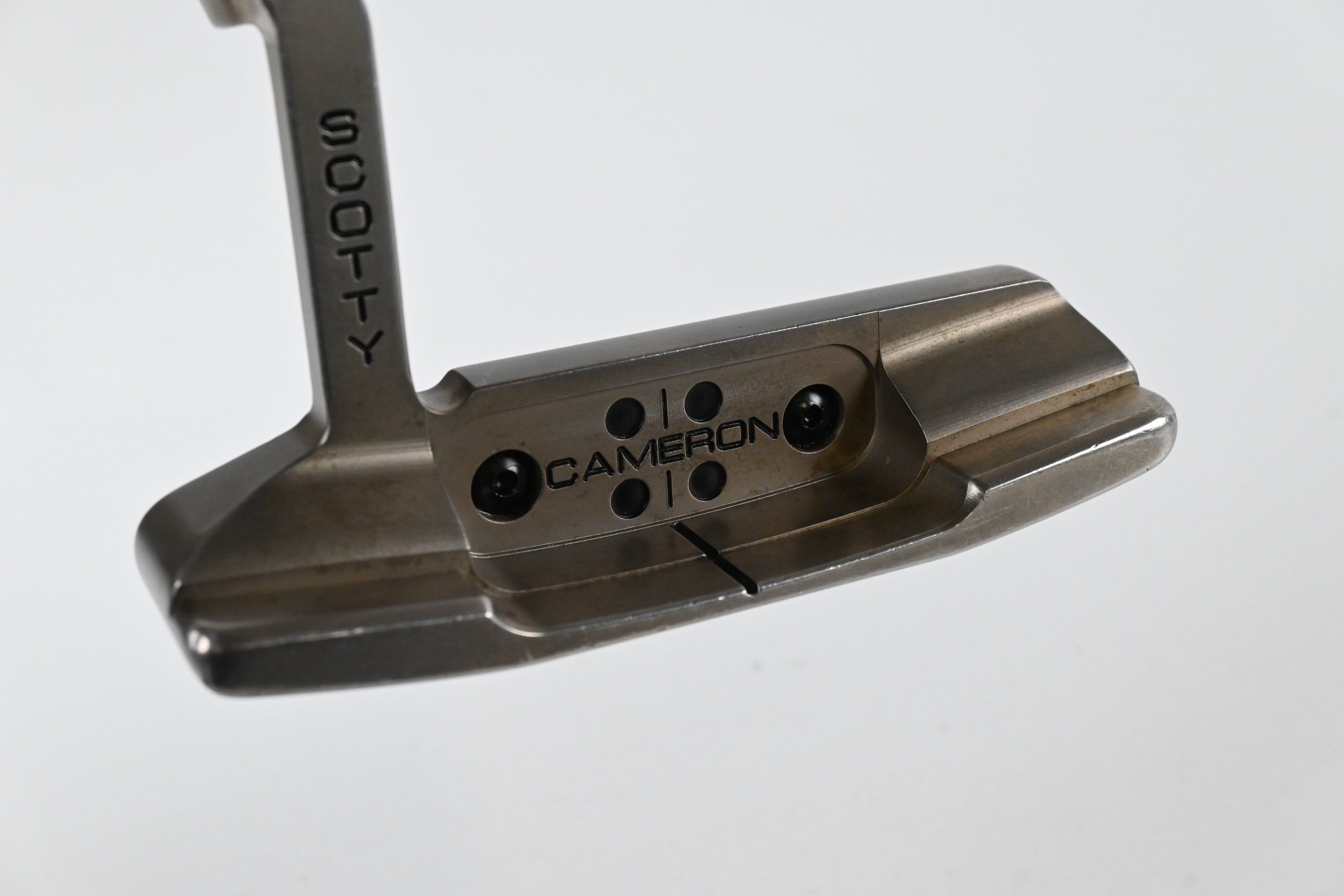 Scotty Cameron Studio Style Newport 2 Putter / 33 Inch