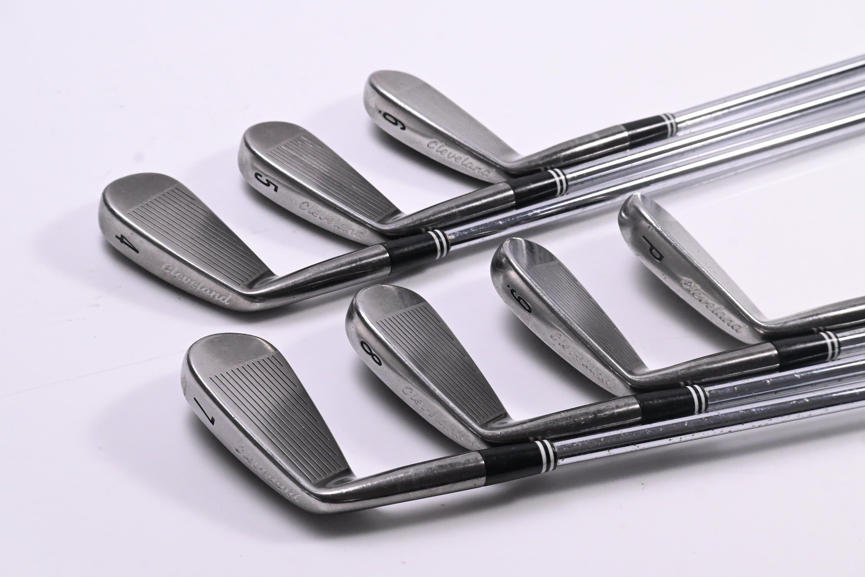 Cleveland CG7 Tour Irons / 4-PW / Regular Flex True Temper Dynamic Gold R300