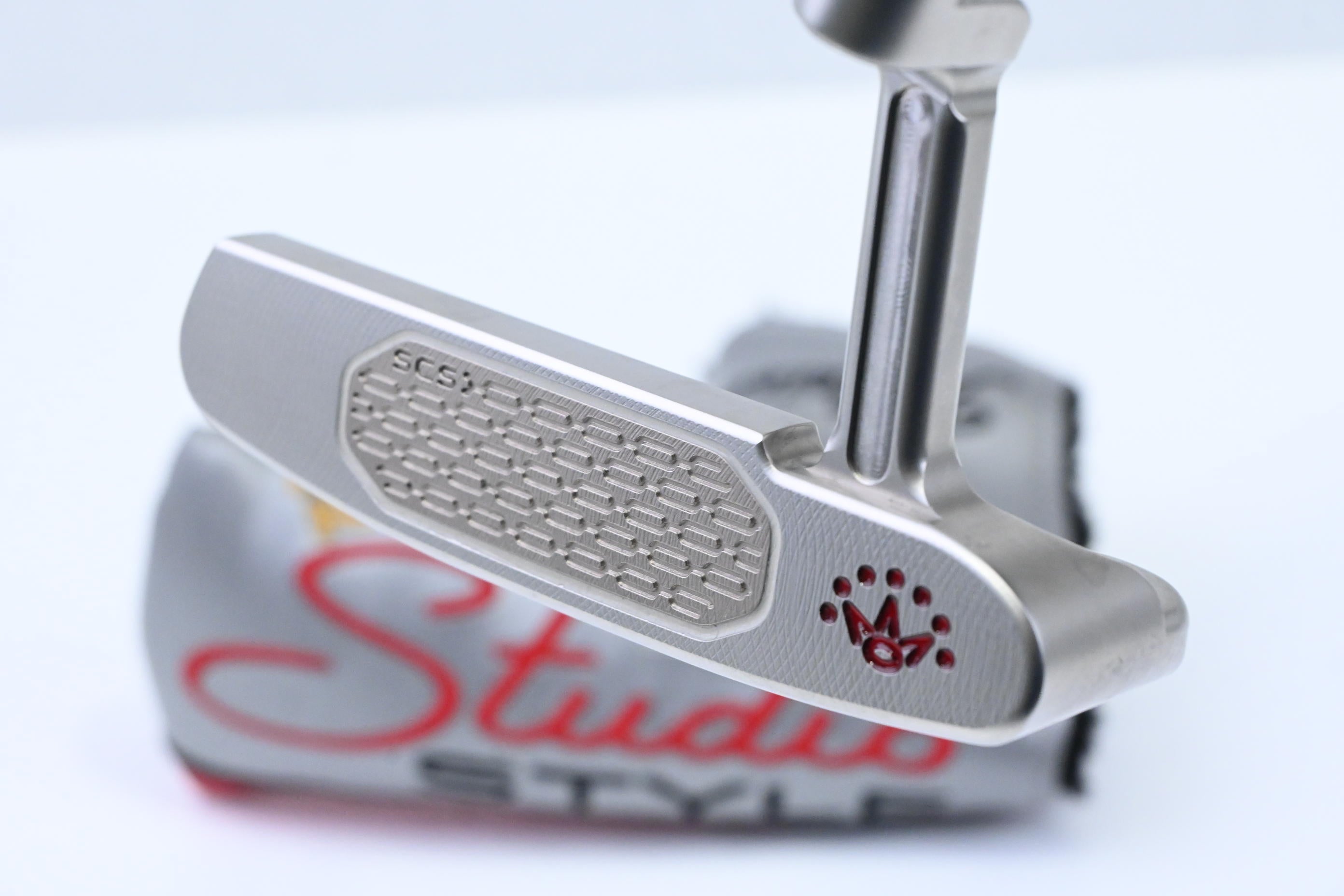 Scotty Cameron 2025 Studio Style Newport Putter / 34 Inch