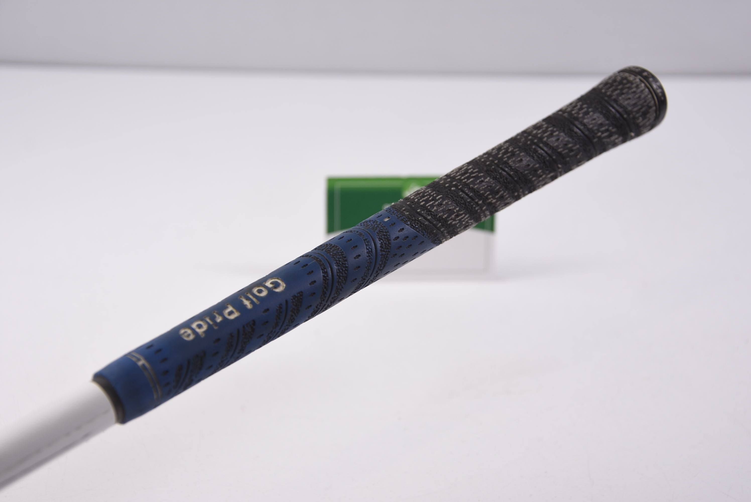 Adams Idea A2 OS #9 Iron / Regular Flex Grafalloy Pro Launch Blue Shaft