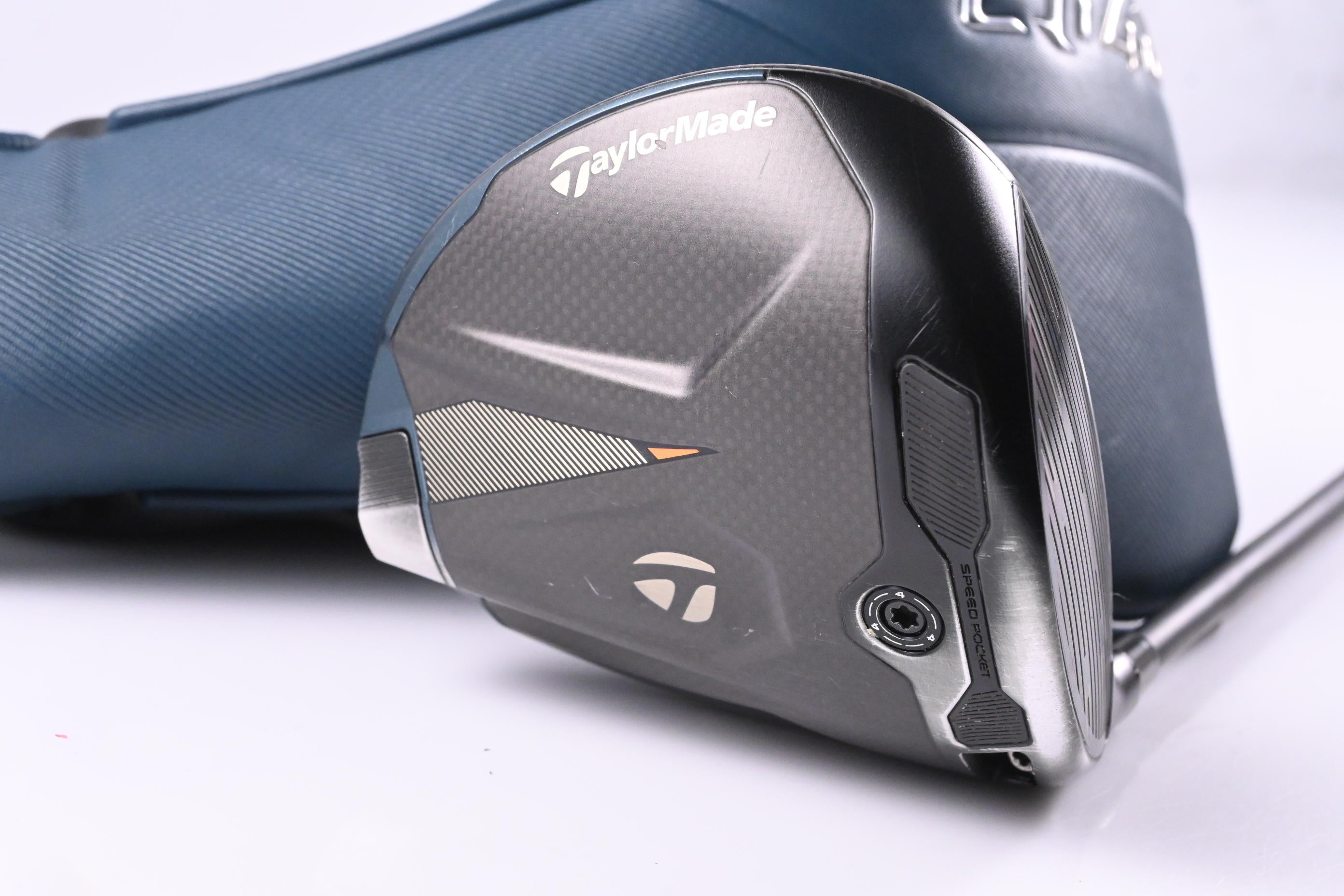 Taylormade Qi4D Max Driver / 10.5 Degree / Regular Flex REAX Blue 50 Shaft