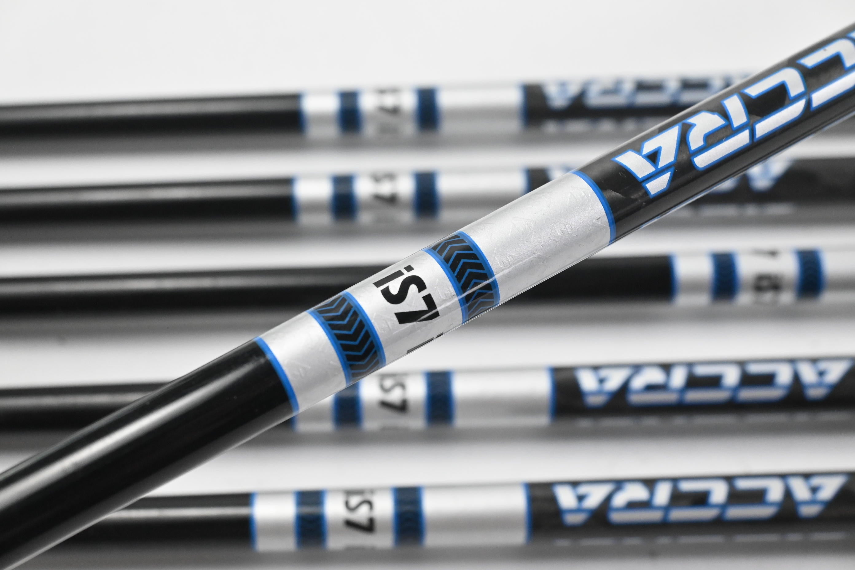 Titleist T350 Irons / 5-PW / Stiff Flex Accra iS7 Shafts