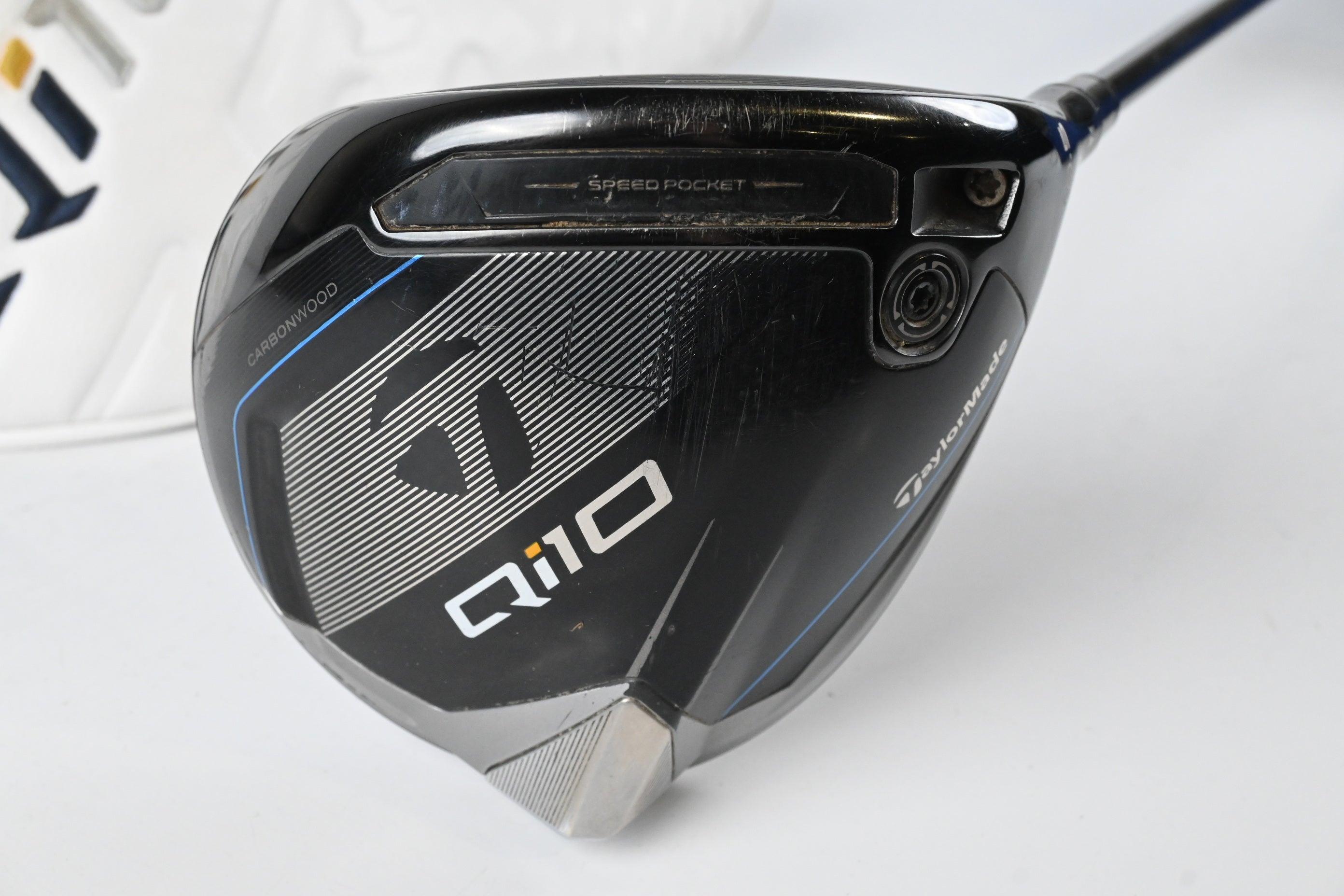 Taylormade Qi10 Driver / 10.5 Degree / Regular Flex Fujikura Ventus TR Blue 5