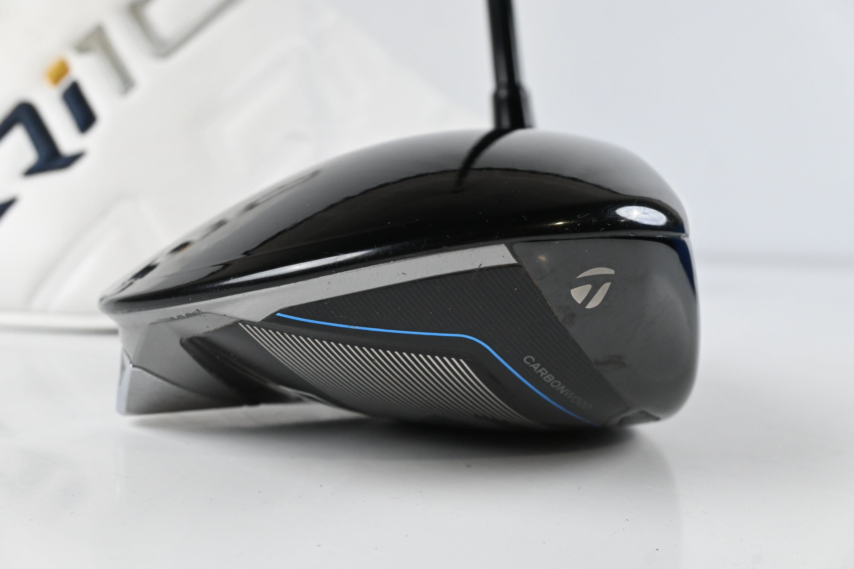 Taylormade Qi10 Driver / 10.5 Degree / Regular Flex Fujikura Ventus TR Blue 5