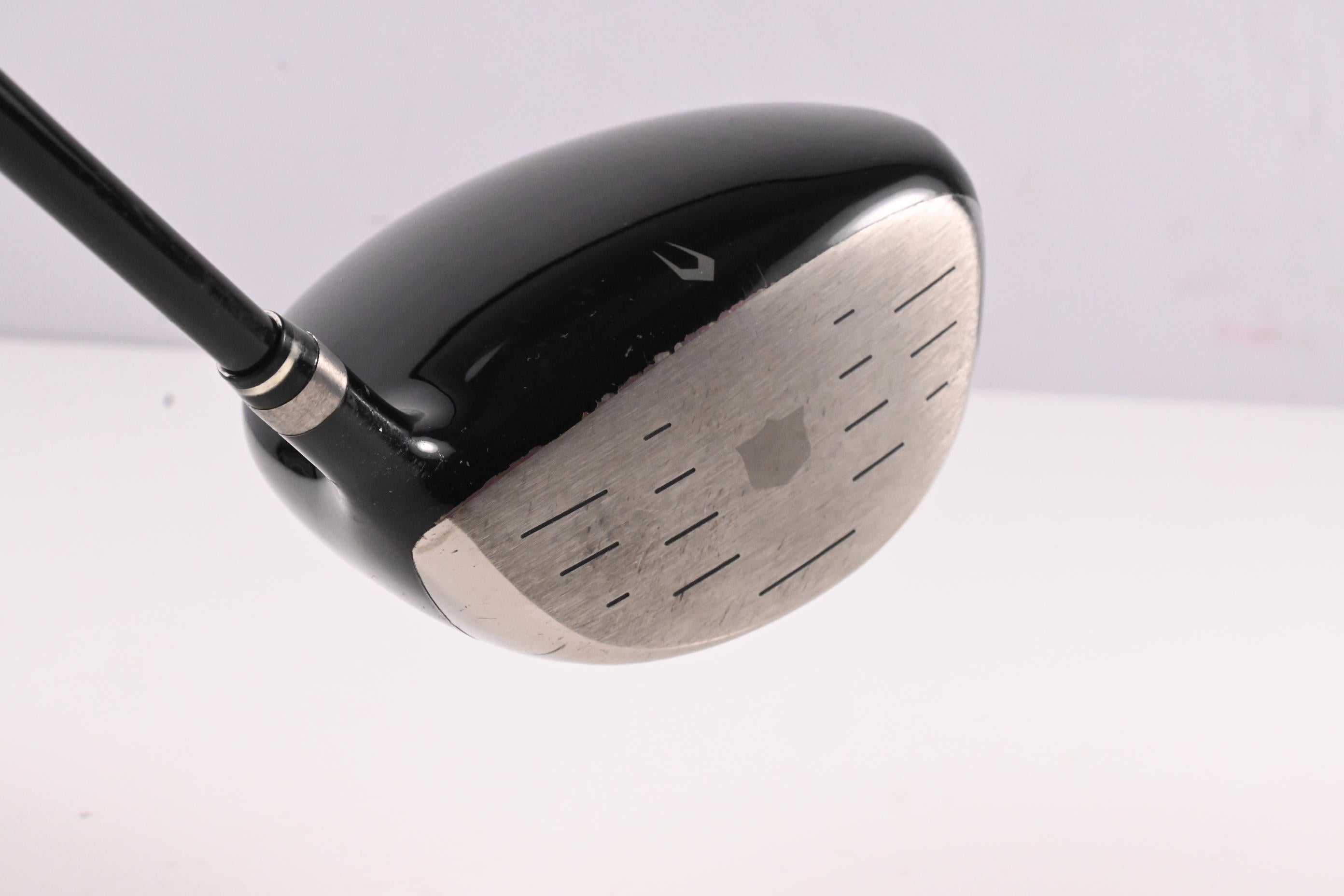 Left Hand Wilson Staff DXI Driver / 10.5 Degree / Regular Flex Aldila VooDoo WS6