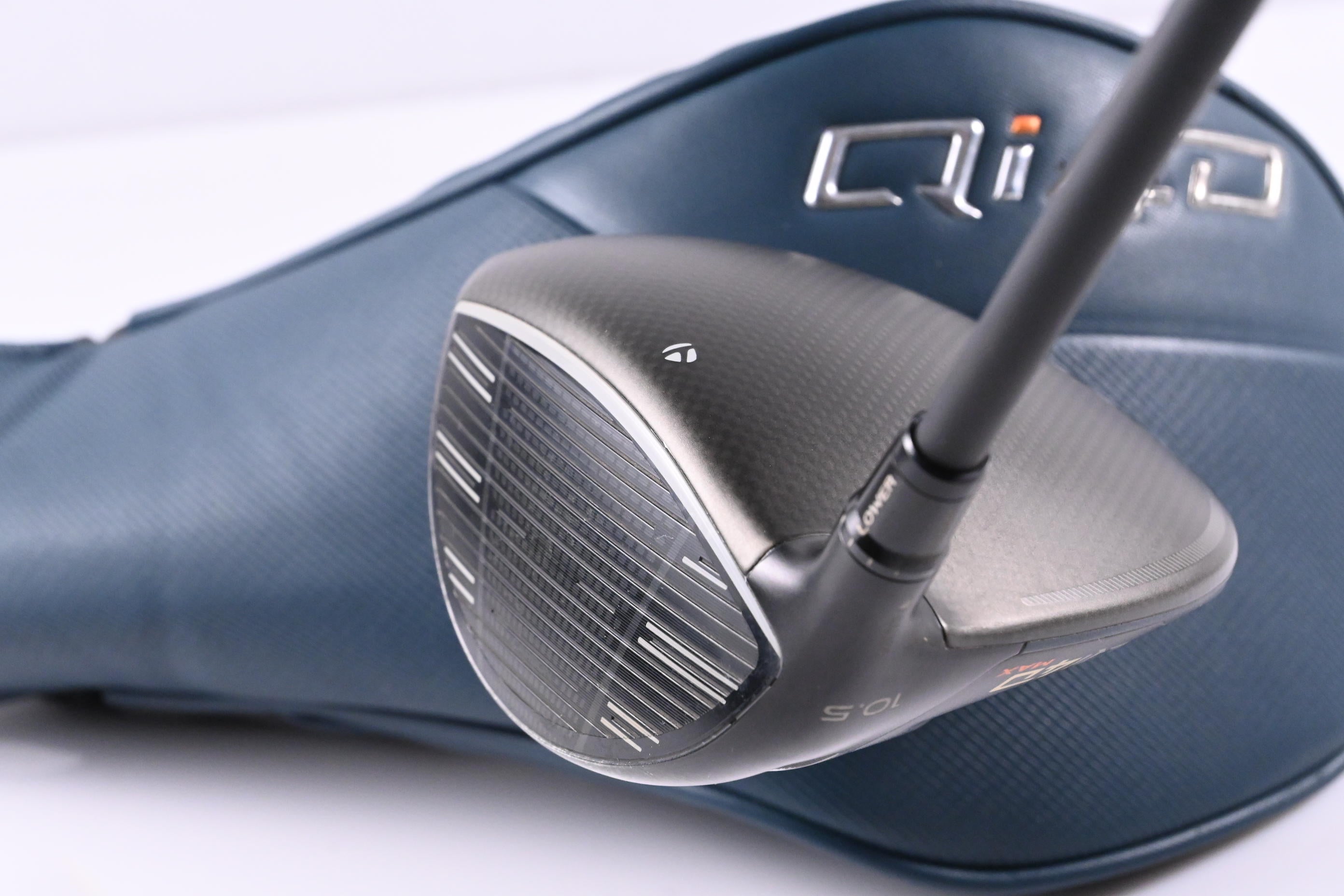 Taylormade Qi4D Max Driver / 10.5 Degree / Regular Flex REAX Blue 50 Shaft