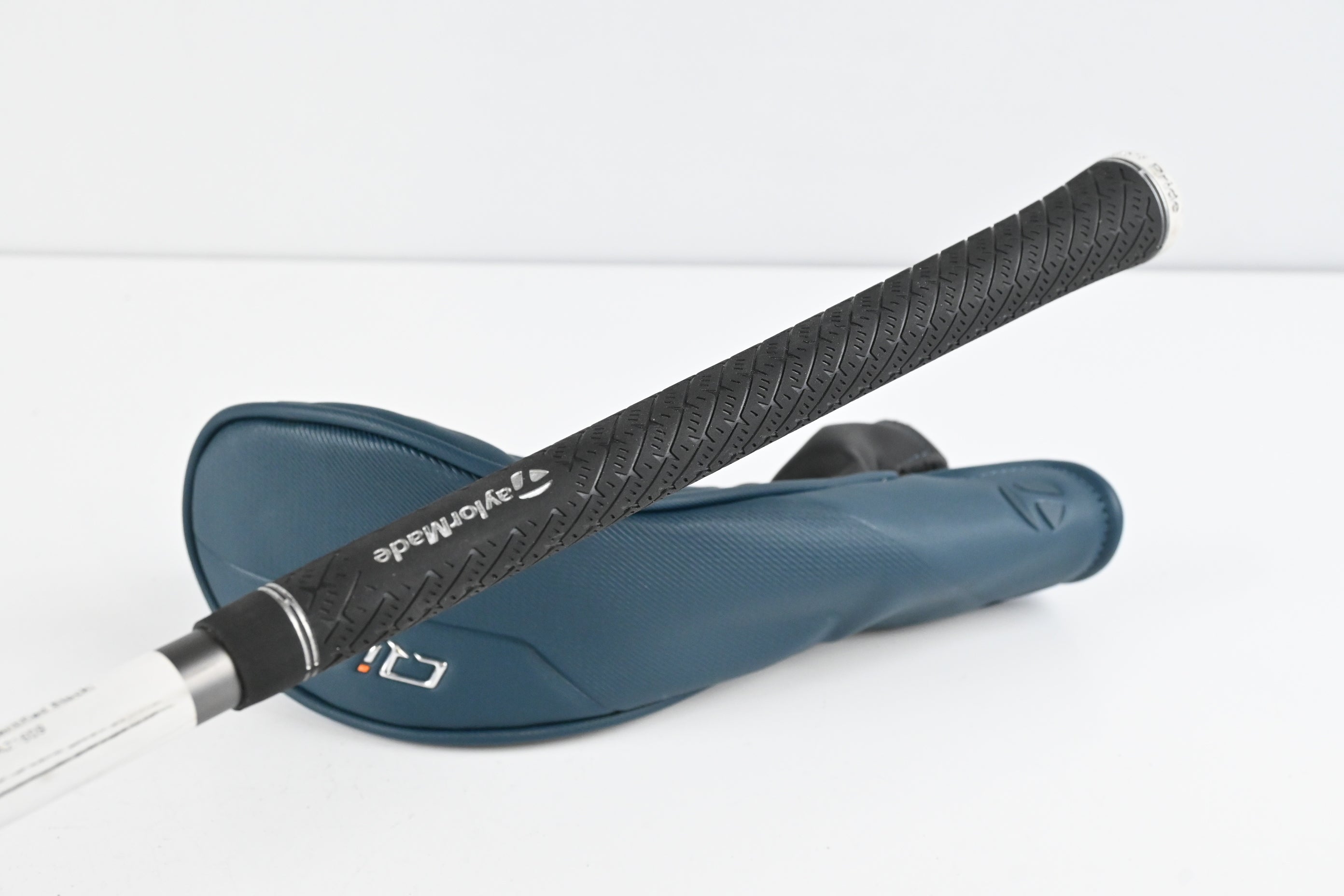 Taylormade Qi4D Max Lite #5 Hybrid / 26 Degree / Senior Flex REAX 45 Shaft
