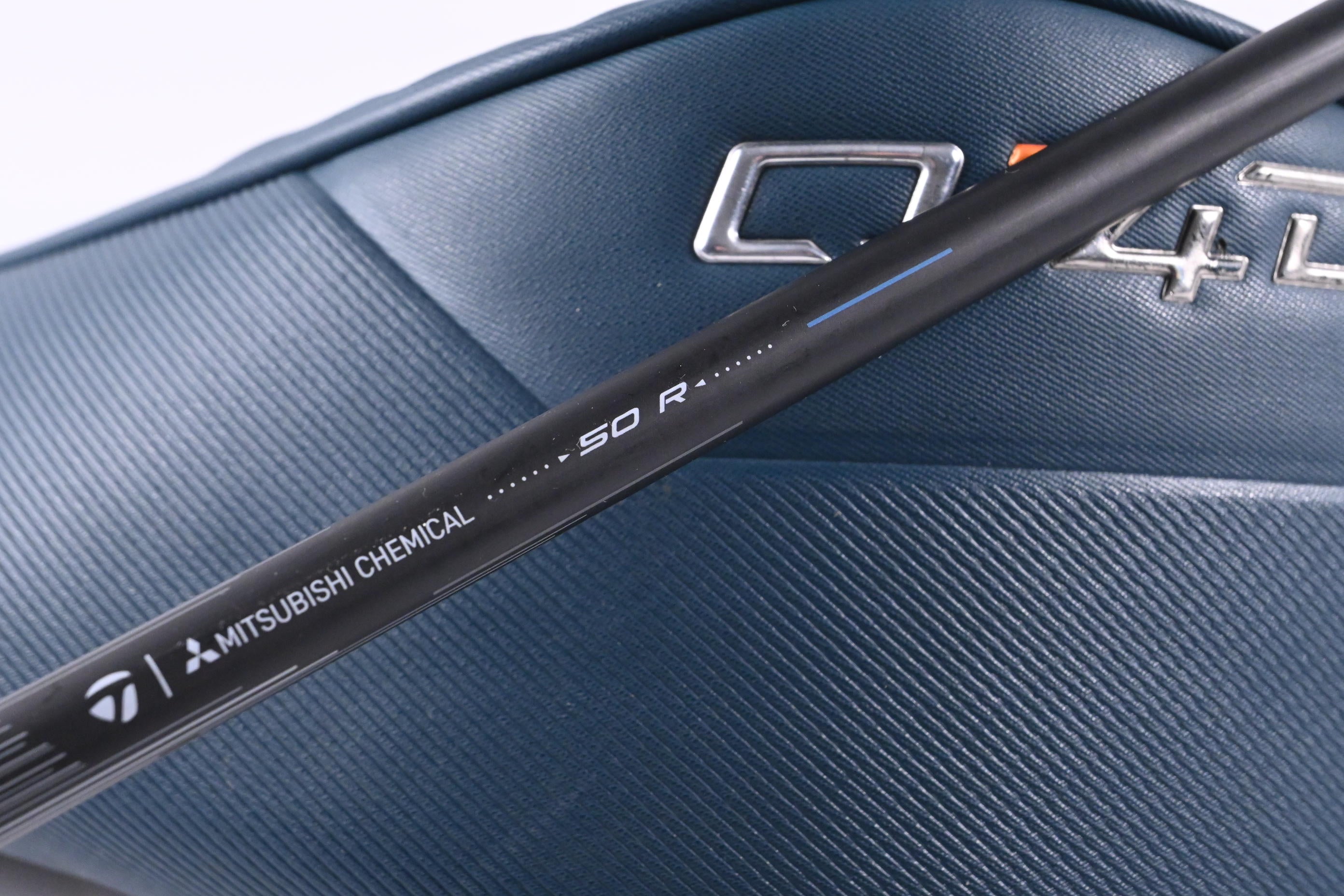 Taylormade Qi4D Max Driver / 10.5 Degree / Regular Flex REAX Blue 50 Shaft