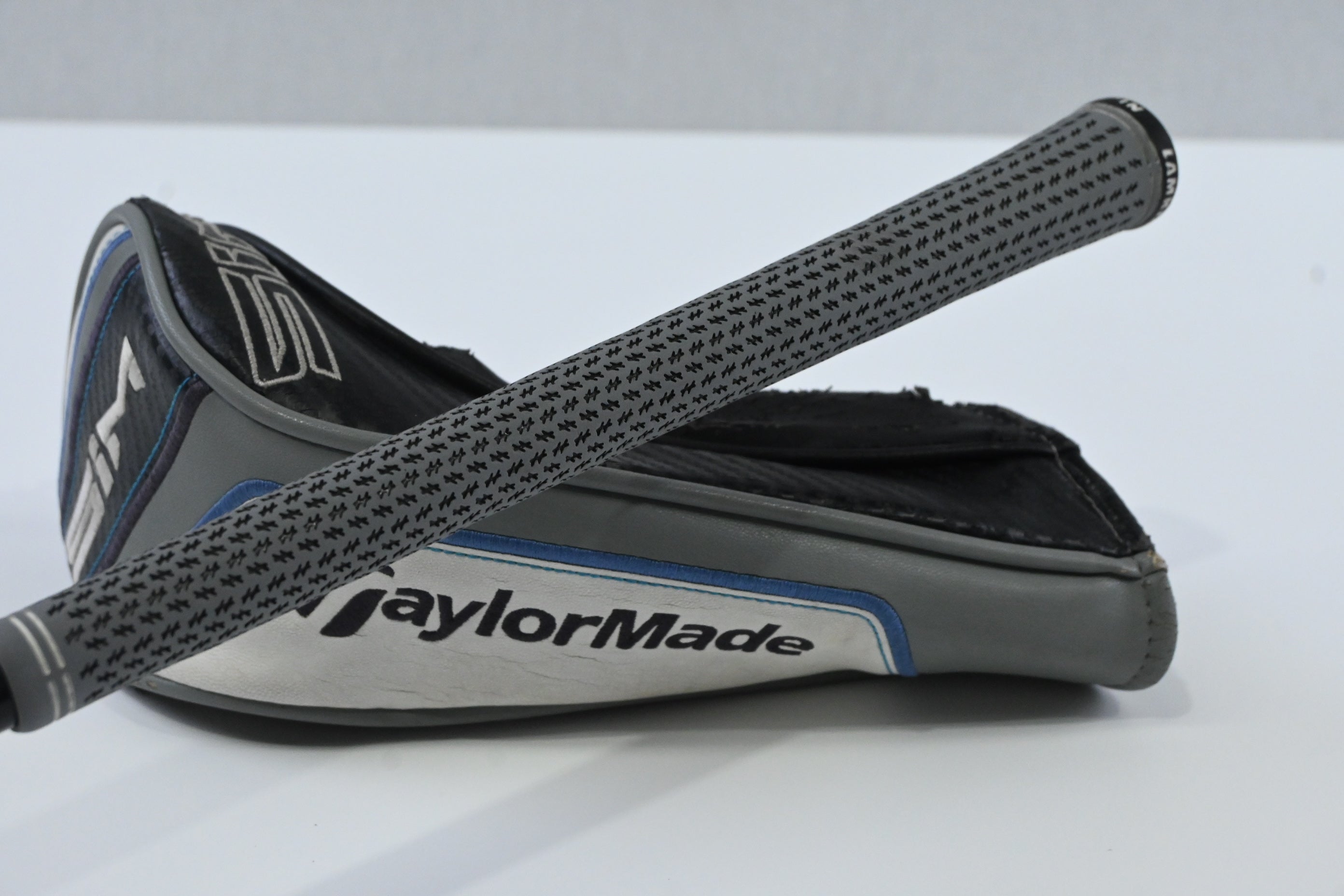 Taylormade SIM Max #7 Wood / 21 Degree / Regular Flex Diamana F 55 Shaft