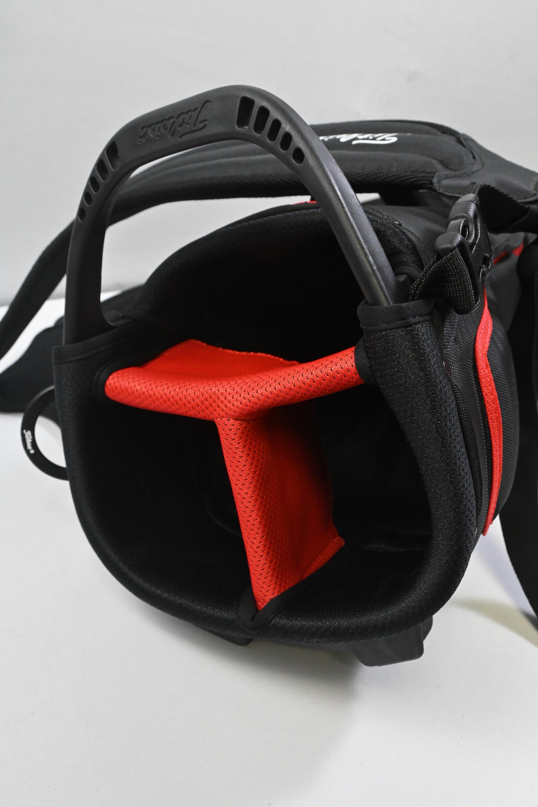 Titleist Pencil Bag / 3-Way Divider / Black & Red