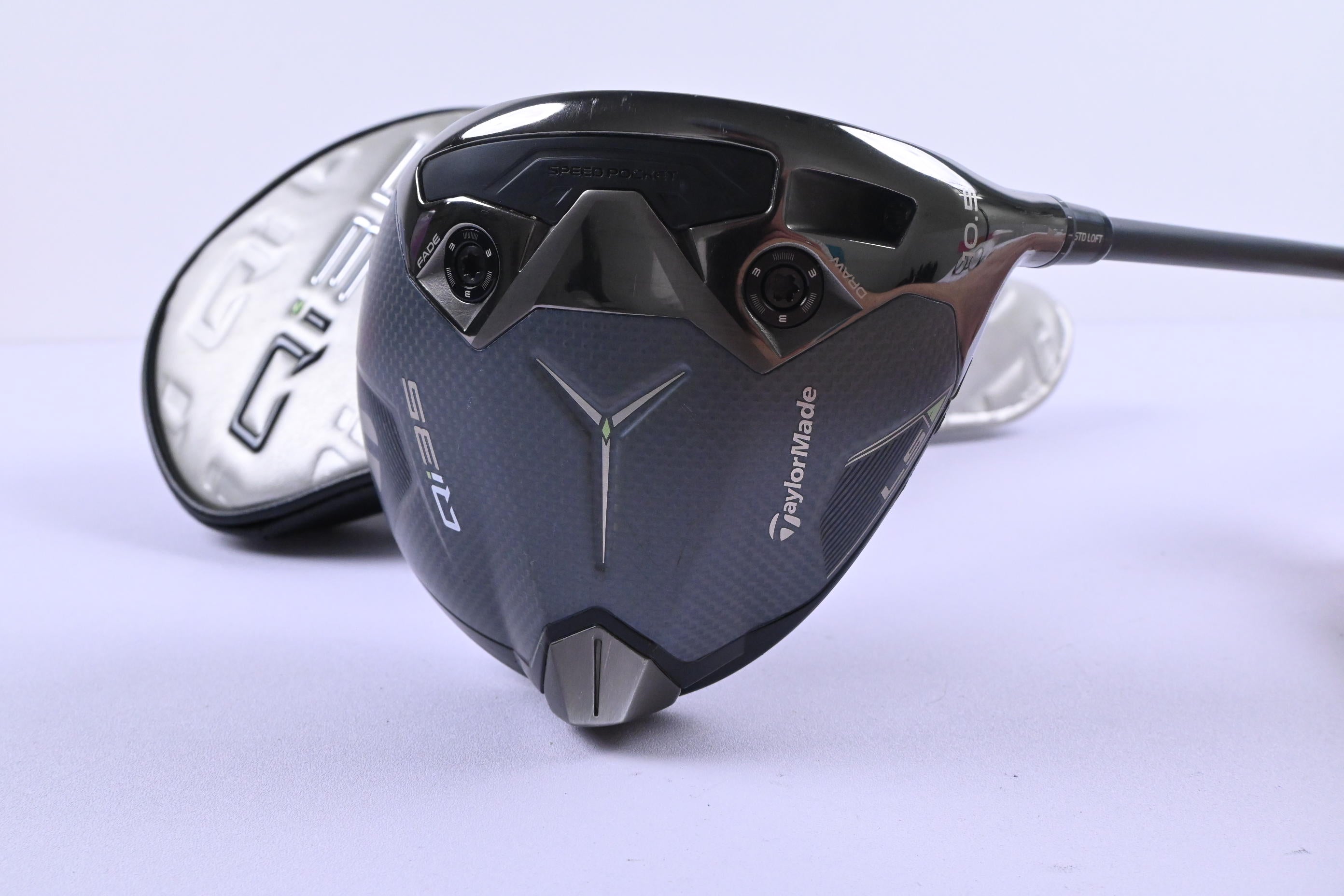 Taylormade Qi35 LS Driver / 10.5 / Stiff Flex Fujikura Ventus Blue 5